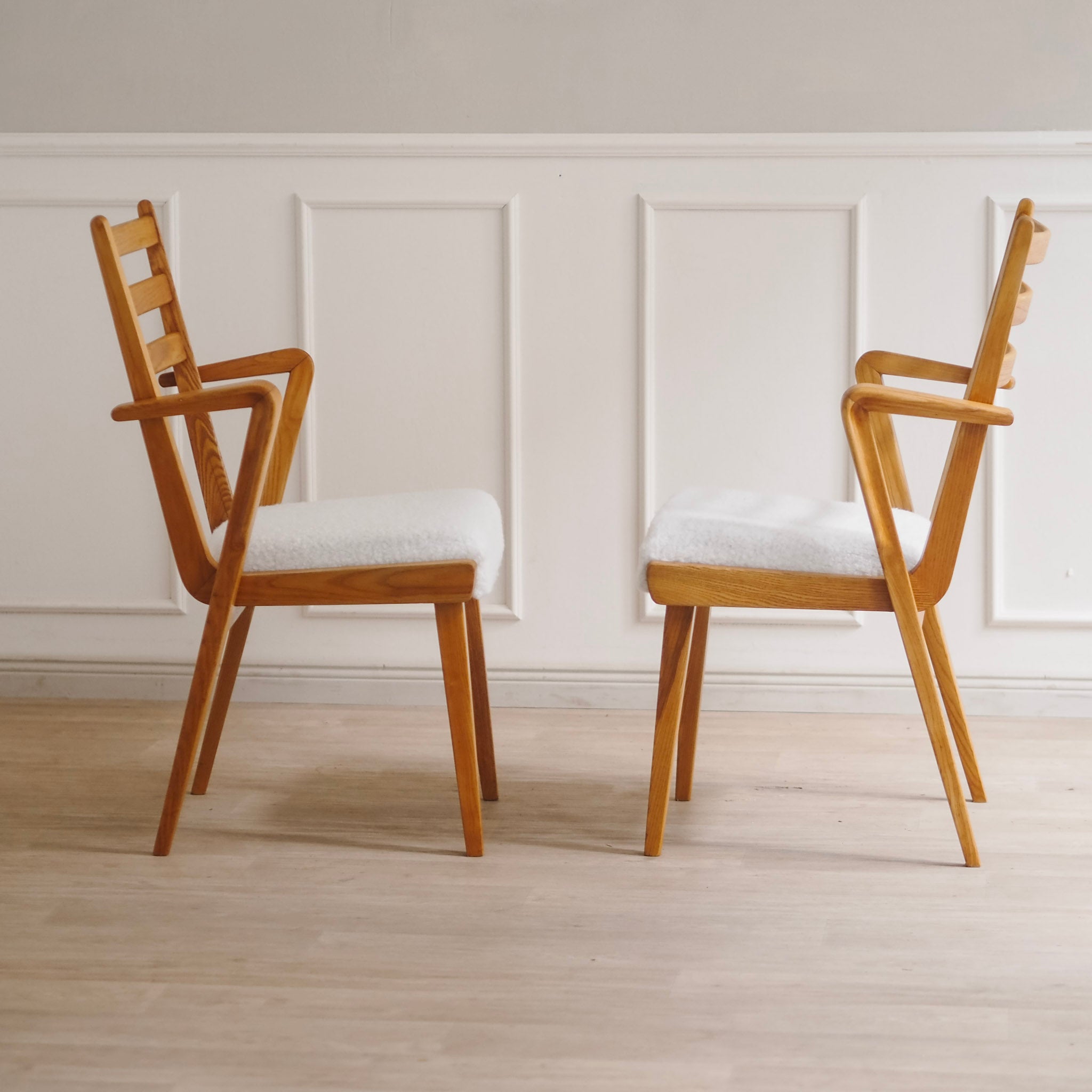 EPOCHE 1950 - 4 Armlehnstühle Mid-Century Modern Stuhl Set