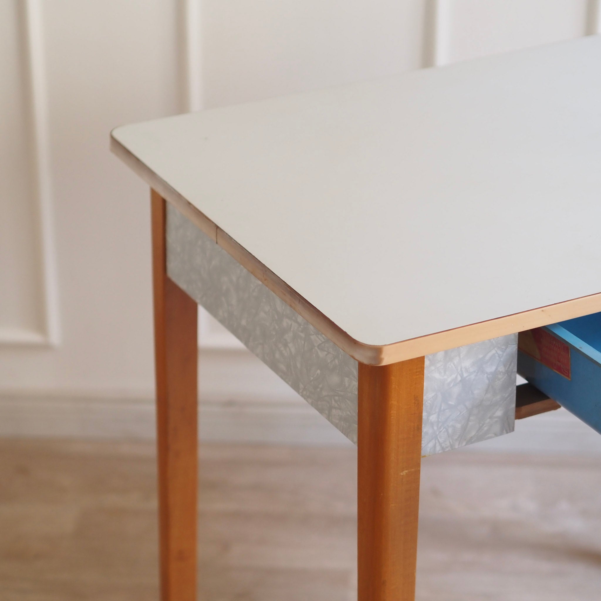 EPOCHE 1960 - Mid Century PVC Küchentisch Schreibtisch mit Schublade