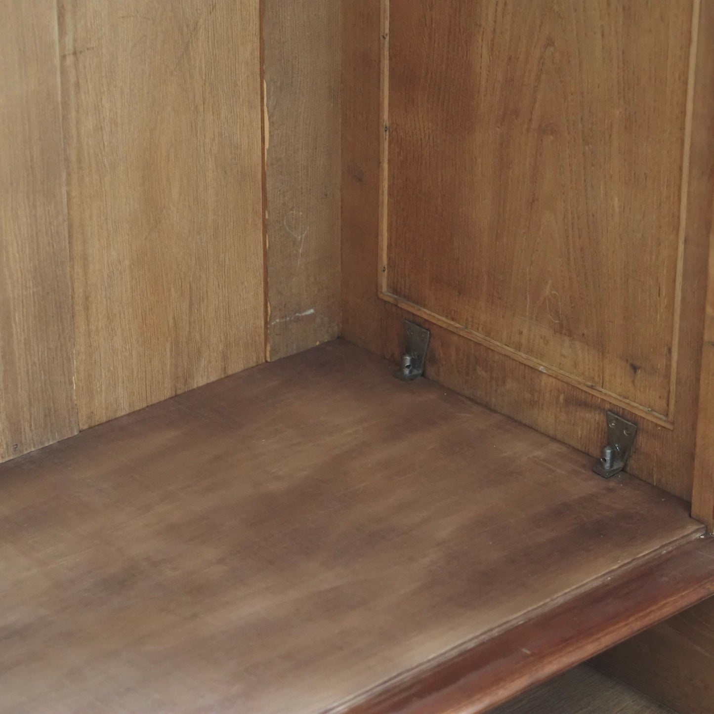 EPOCHE 1900 - Antiker Garderoben- Kleiderschrank mit Spiegel, Mahagoni