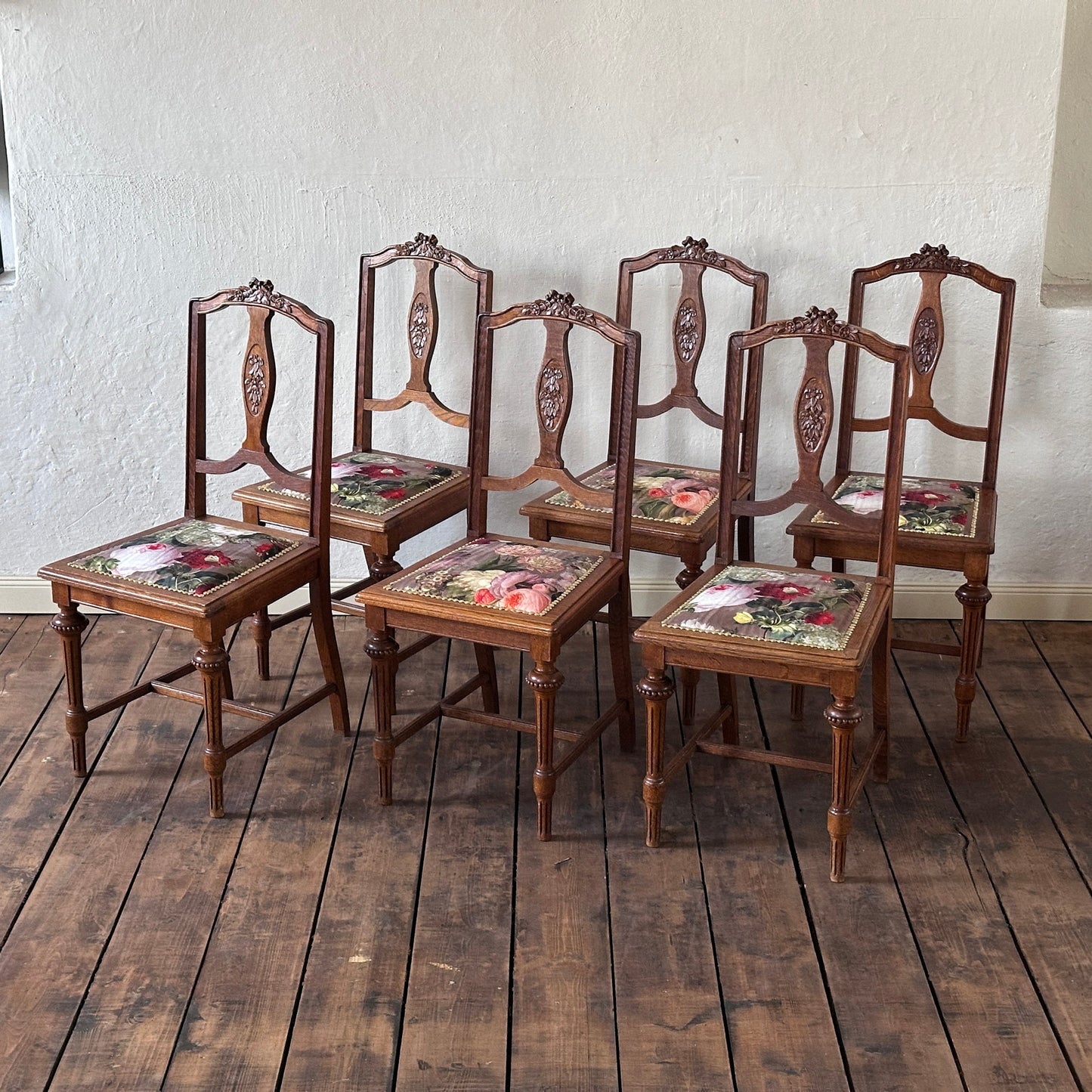 EPOCHE 1900 - Antikes Jugendstil Stuhlset mit neuem Blumenpolster