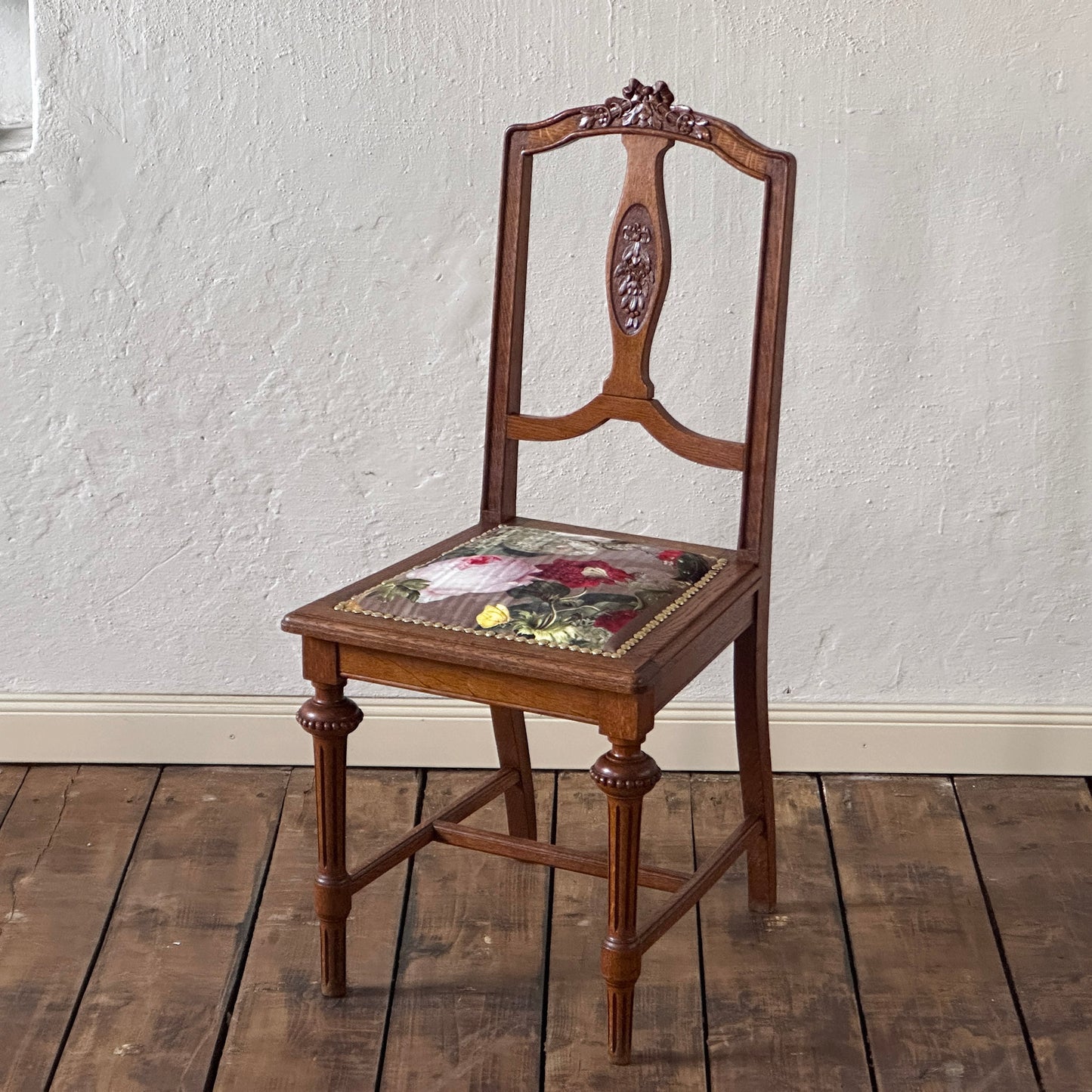 EPOCHE 1900 - Antikes Jugendstil Stuhlset mit neuem Blumenpolster