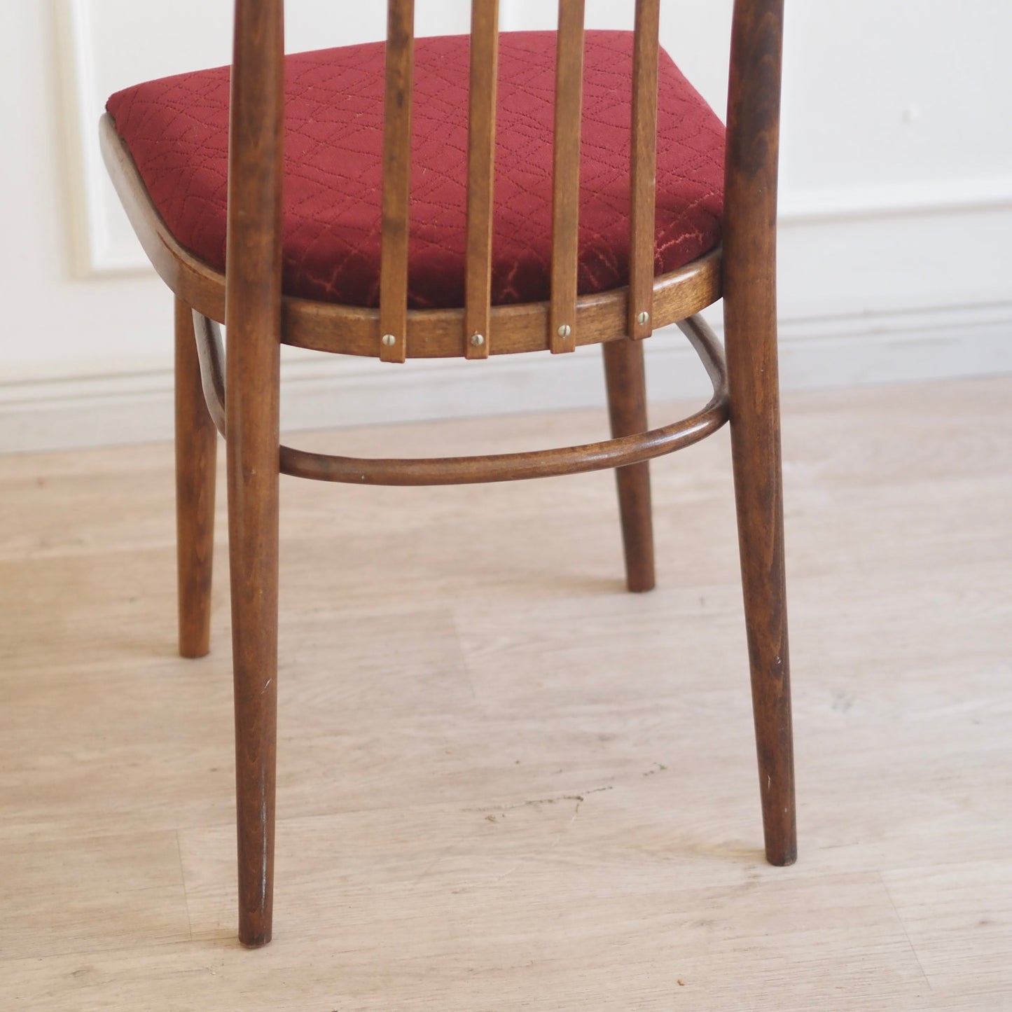 EPOCHE 1960 - Originale Midcentury Stühle, Stuhlset Weinrot