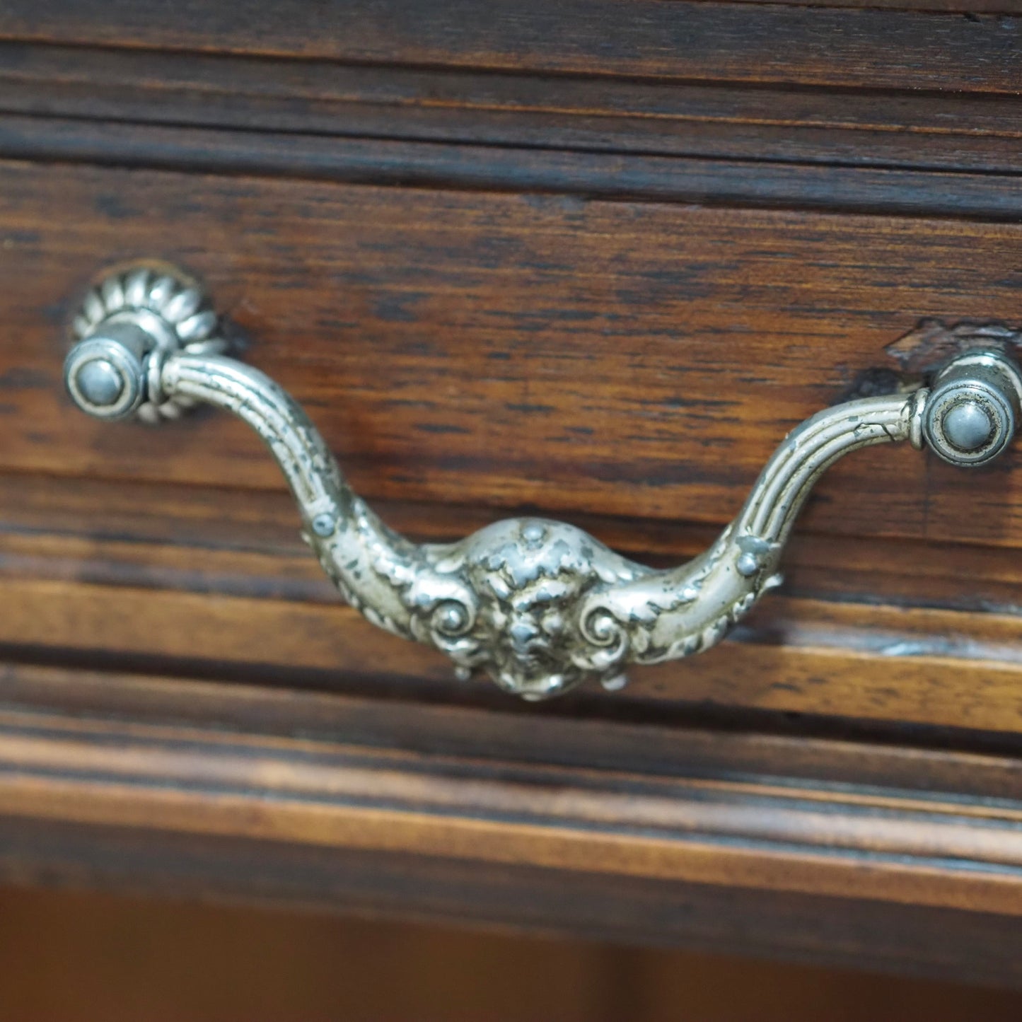 EPOCHE 1890 - Gründerzeit Buffet Kredenz Nussbaum