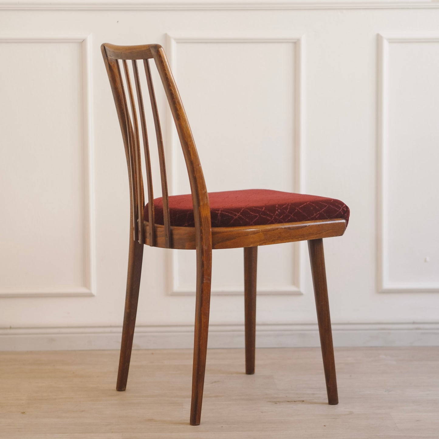EPOCHE 1960 - Originale Midcentury Stühle, Stuhlset Weinrot