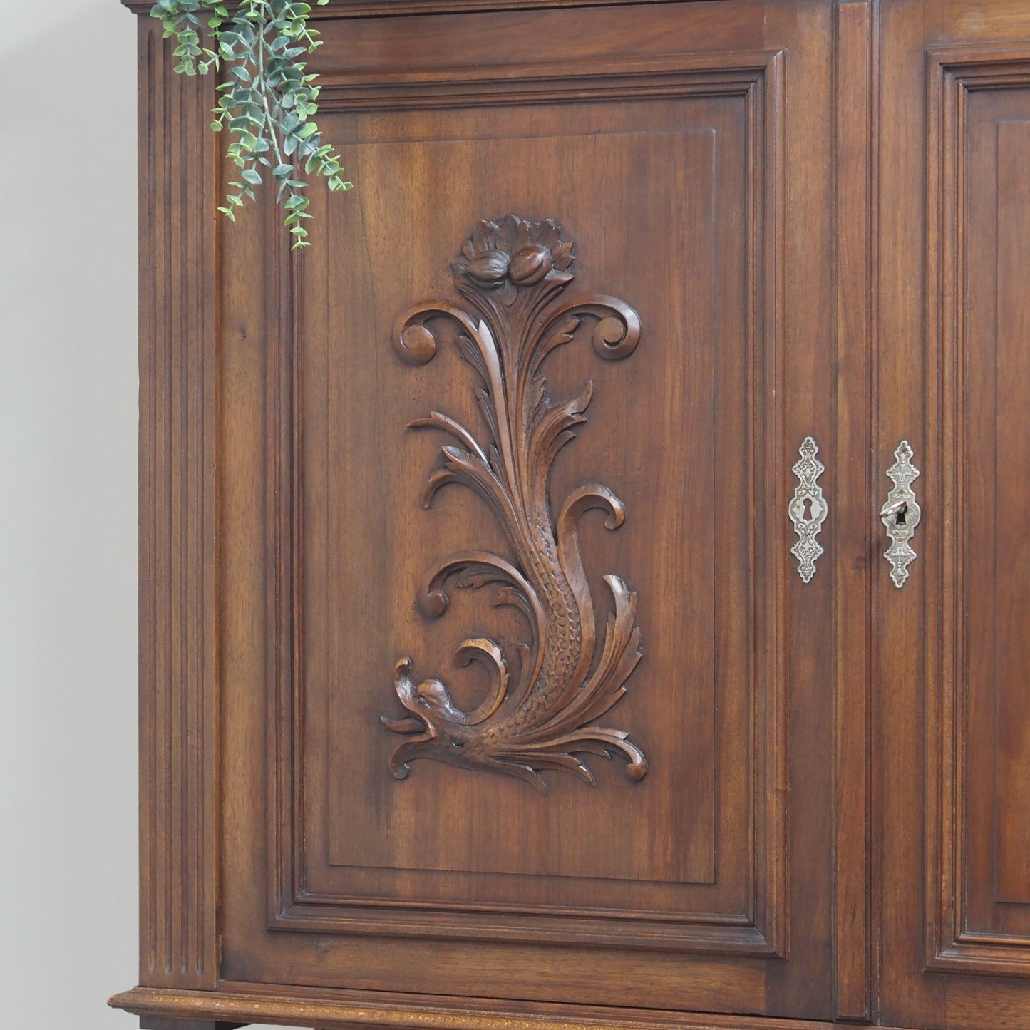 EPOCHE 1890 - Gründerzeit Buffet Kredenz Nussbaum