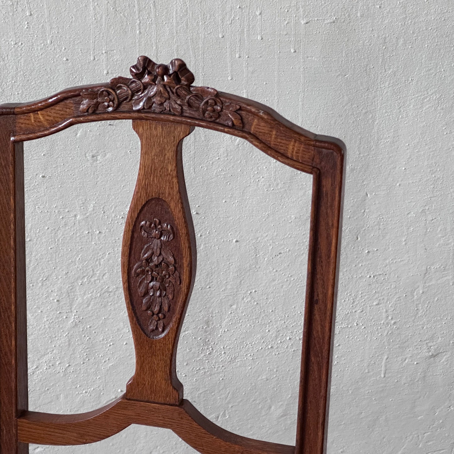 EPOCHE 1900 - Antikes Jugendstil Stuhlset mit neuem Blumenpolster