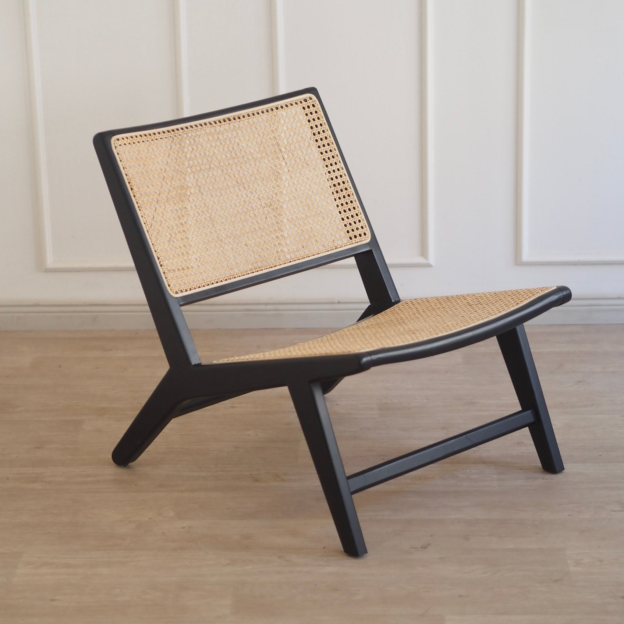Loungesessel mit Wiener Geflecht aus Massivholz