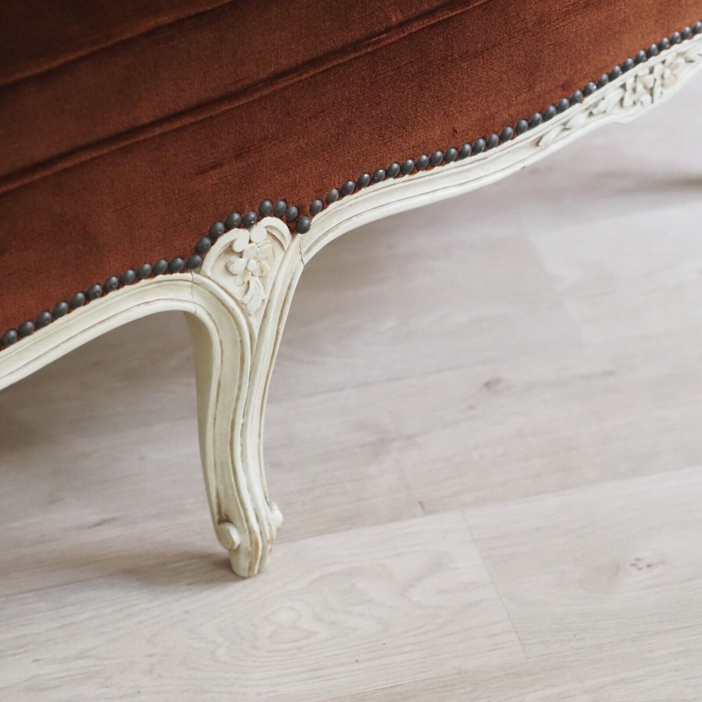 Vintage Sofa Sitzbank weiß braun Barock Rokoko Couch 2 Sitzer Louis Philippe