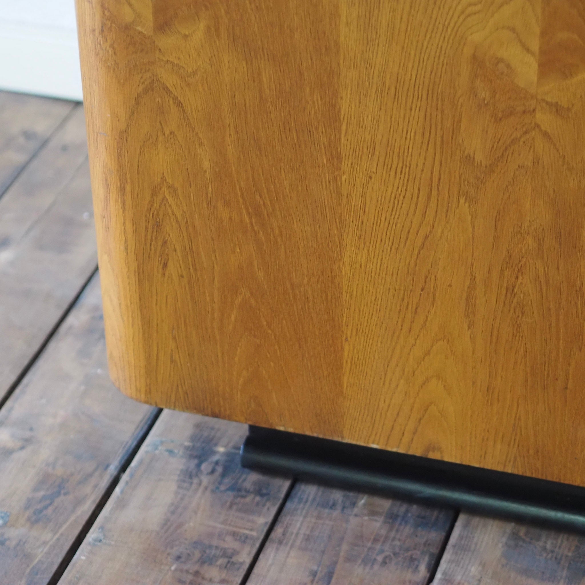 EPOCHE 1940 - Eleganter Art Déco Kleiderschrank 3türig