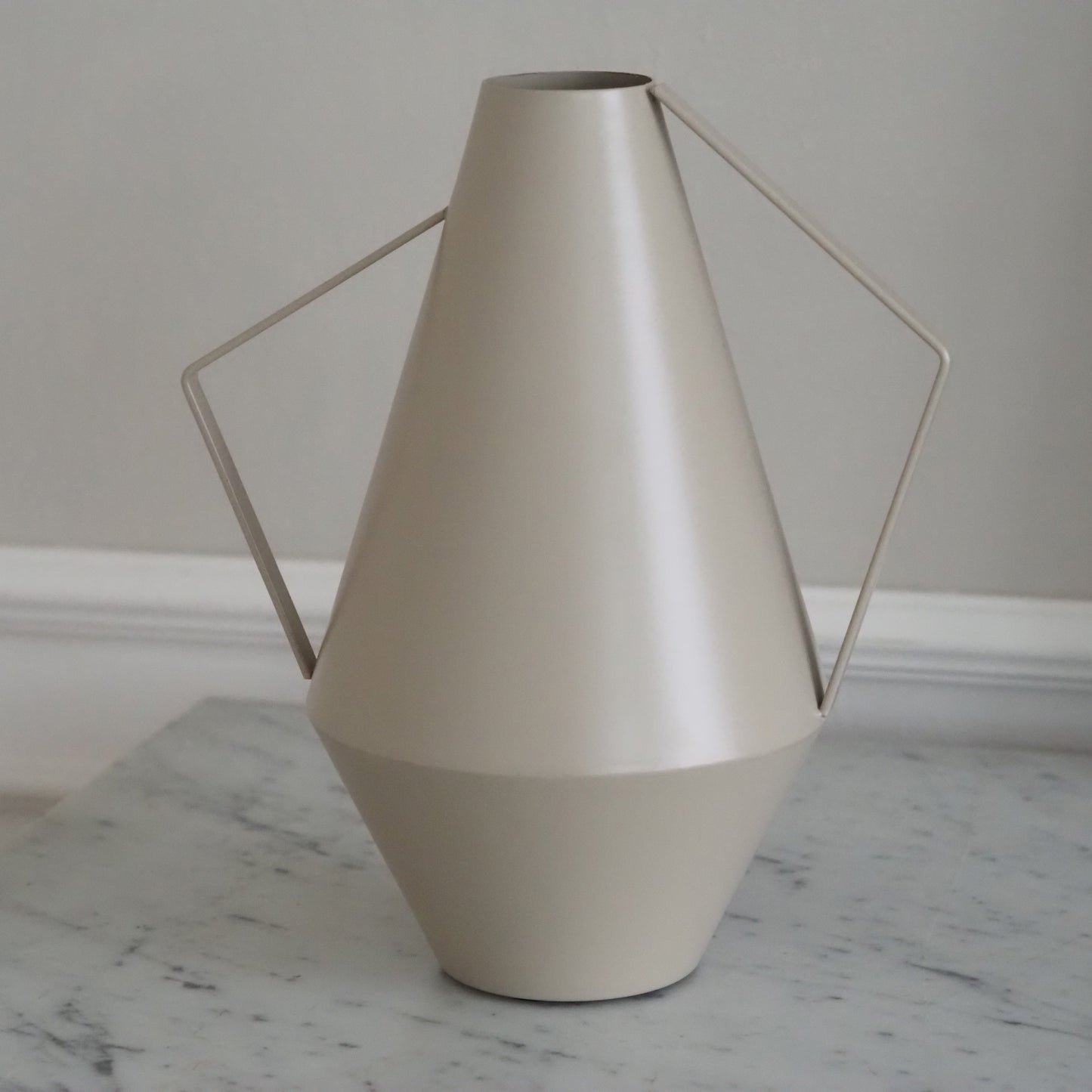 DECOR - NEW - Vase