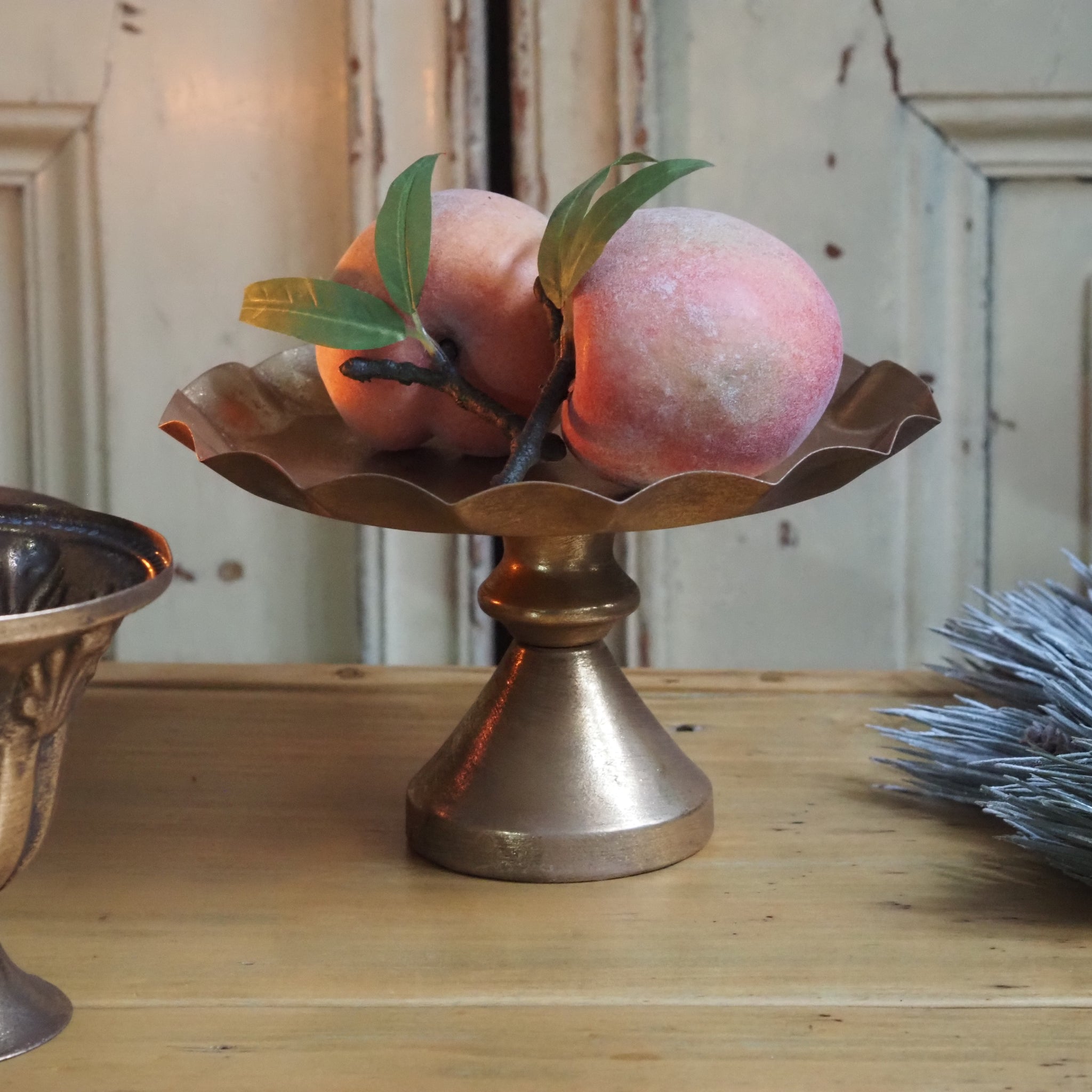 DECOR - NEW - Goldene Dekoschale auf Fuß