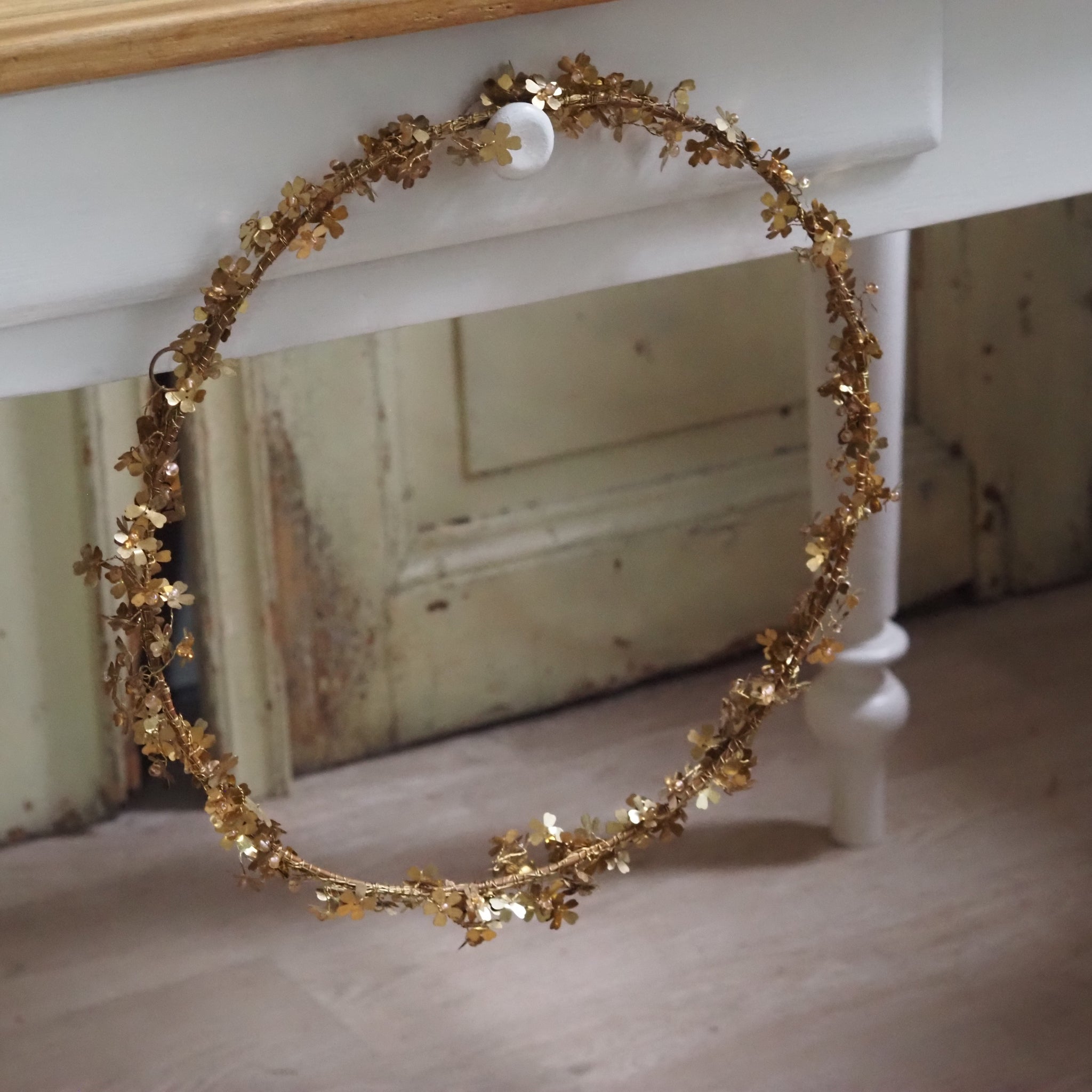 SAISON-DECOR Metallblüten Kranz