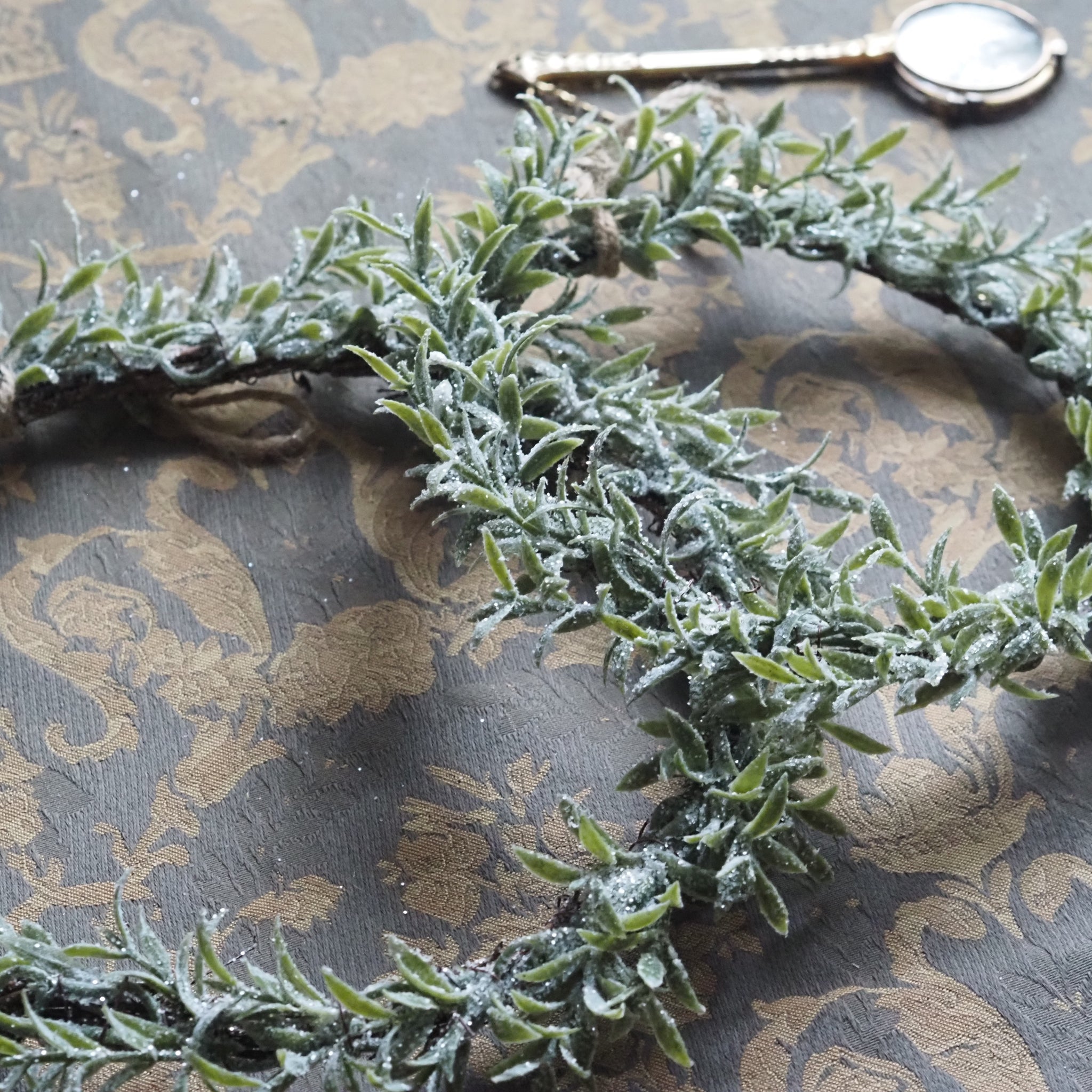 SAISON-DECOR-Frostkranz