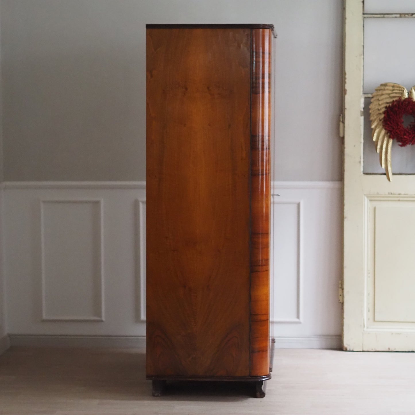 EPOCHE 1950 - Mid-Century Art Deco Kleiderschrank