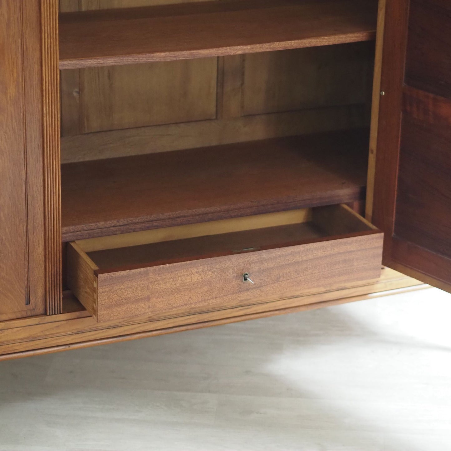 EPOCHE 1890 - Französischer Kleiderschrank mit Spiegel