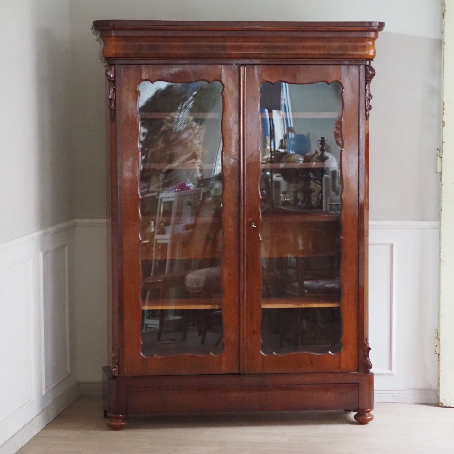 EPOCHE 1890 Antiker Vitrinenschrank