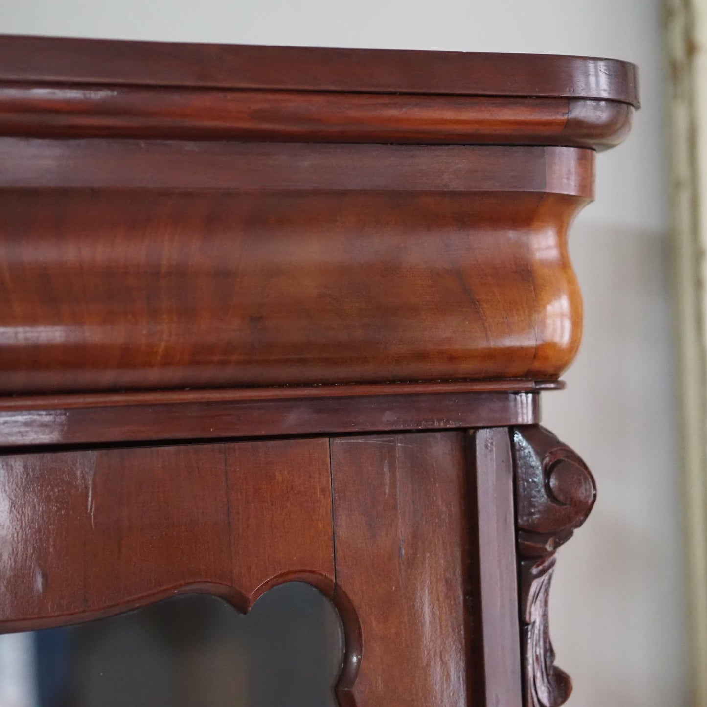 EPOCHE 1890 Antiker Vitrinenschrank