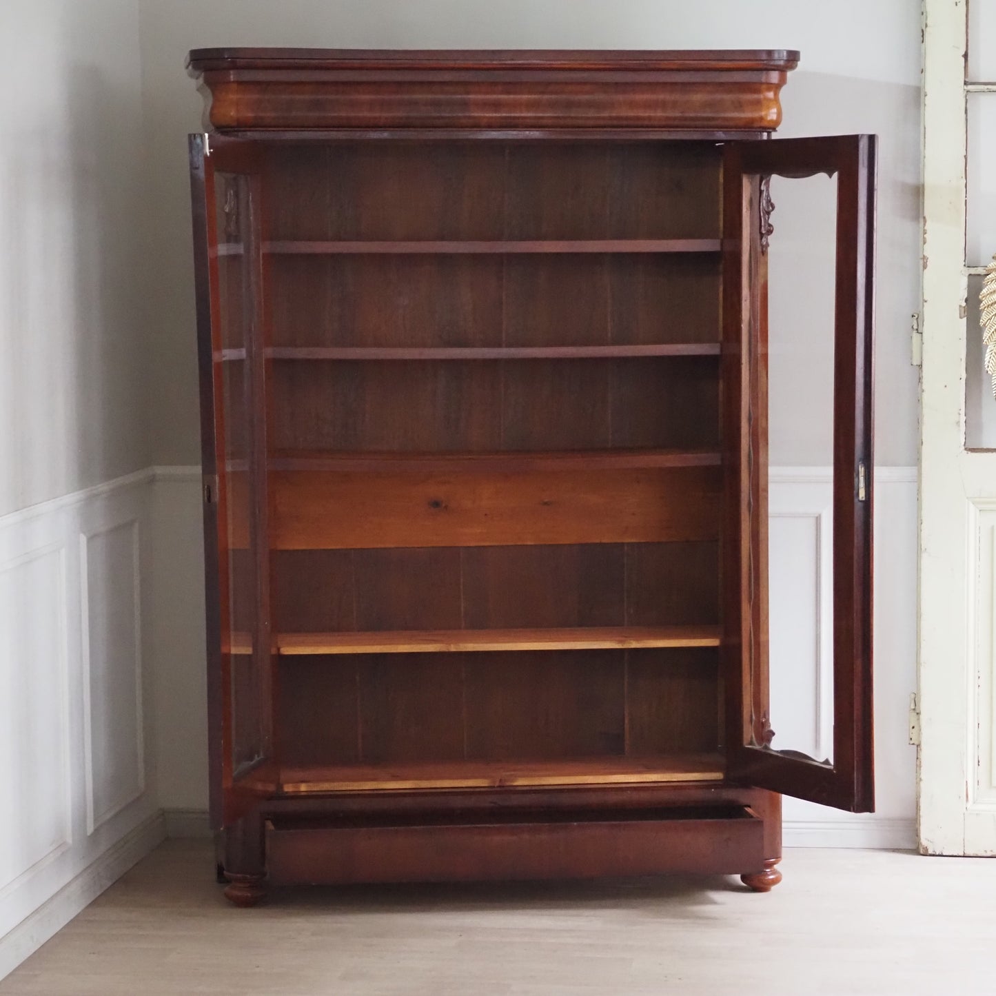 EPOCHE 1890 Antiker Vitrinenschrank