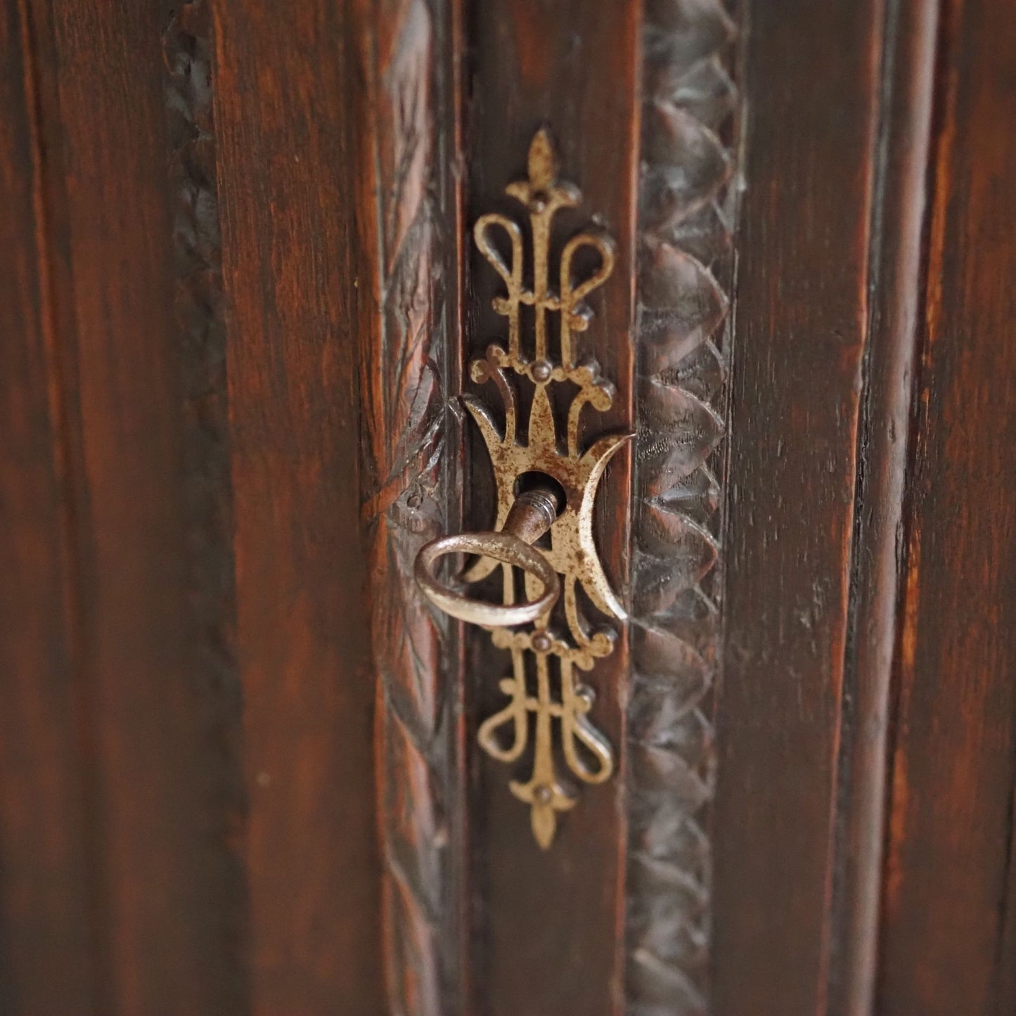 Antiker Bücherschrank Gründerzeit Eiche