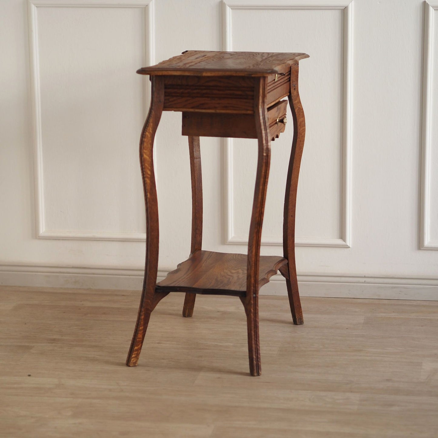 Antiker Jugendstil Schminktisch mit Spiegel und Schublade