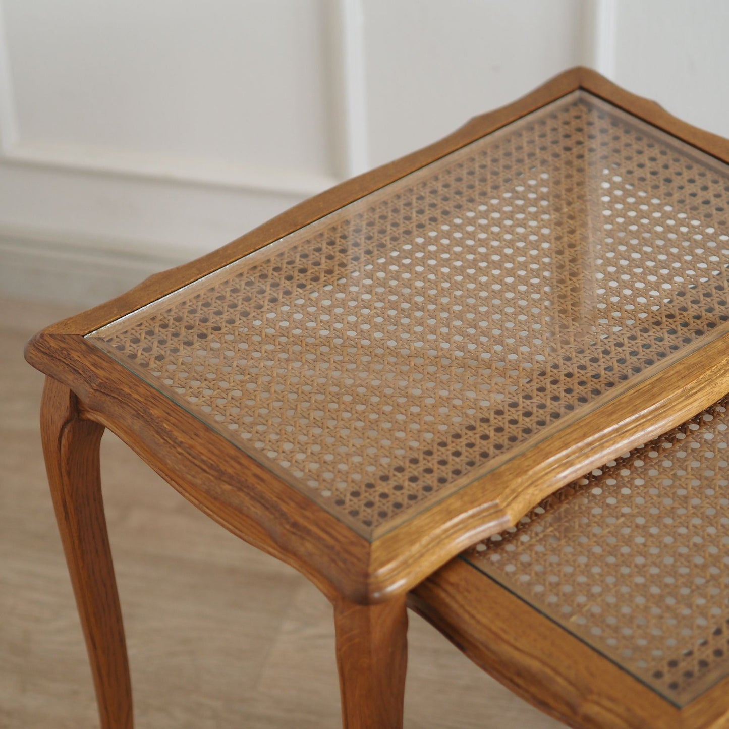Vintage Satztische Holz Wiener Geflecht Set 3-teilig