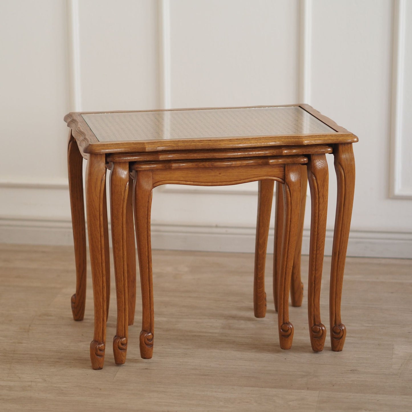 Vintage Satztische Holz Wiener Geflecht Set 3-teilig