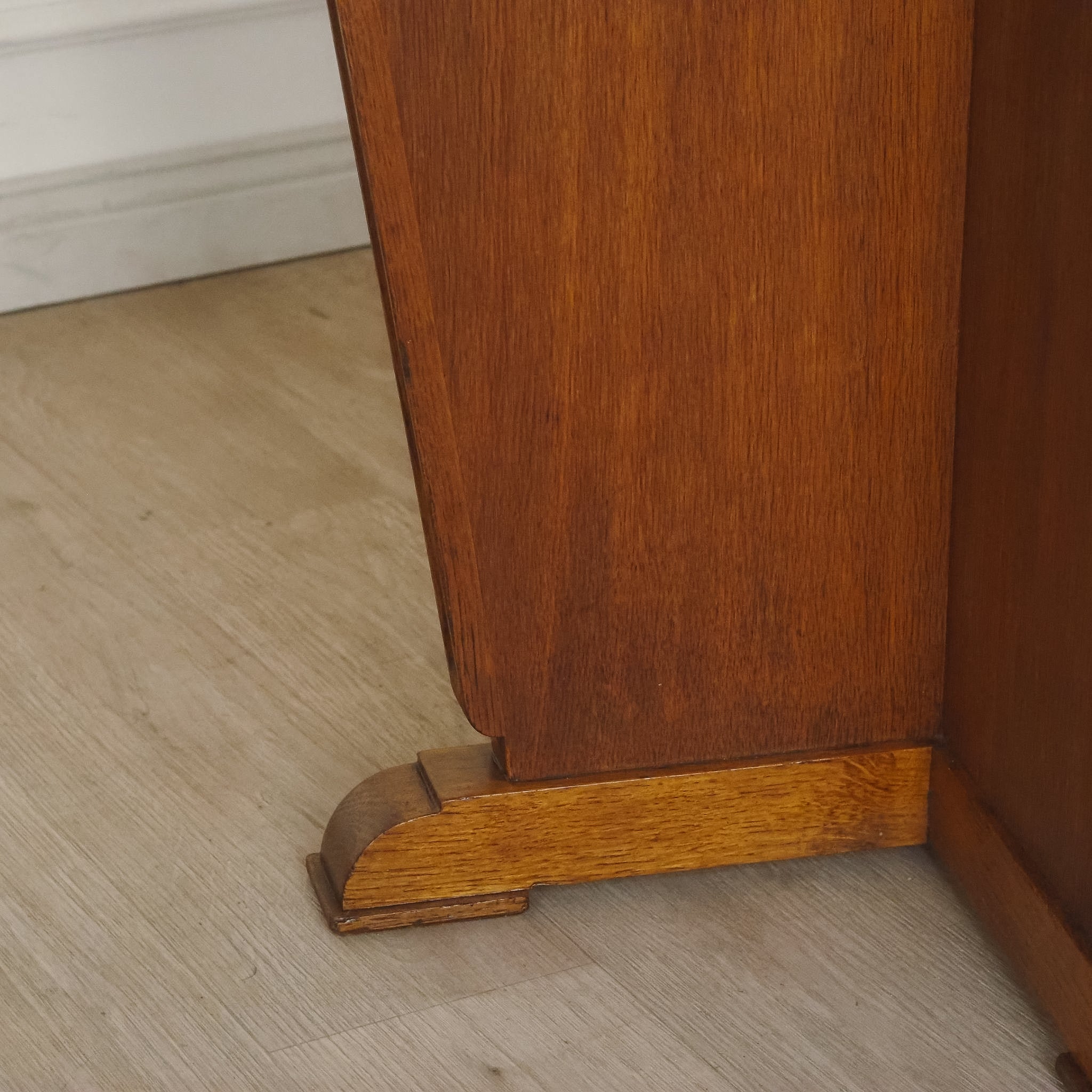 Runder Sofatisch Vintage um 1940 – Eiche