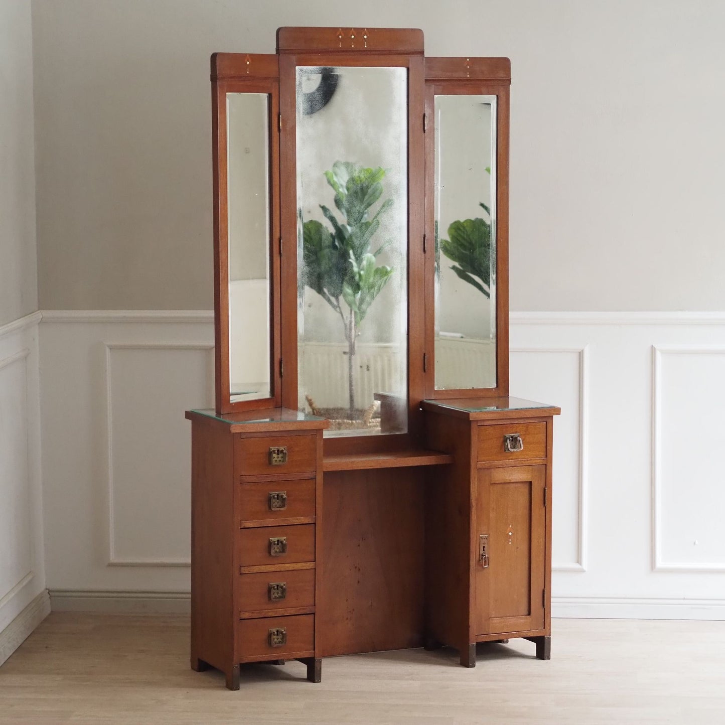 Jugendstil-Frisiertisch mit drei Spiegeln und Perlmutt Intarsien