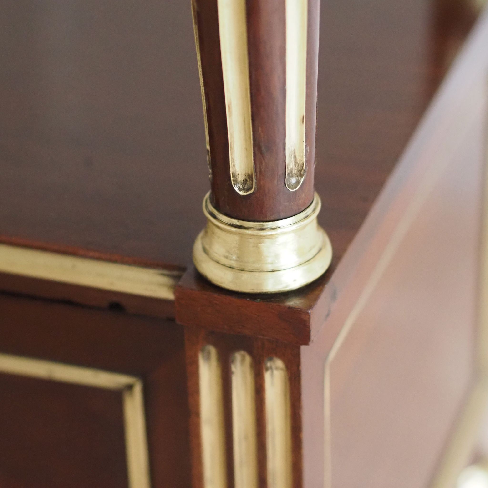 EPOCHE 1890 Antiker Empire Nachttisch