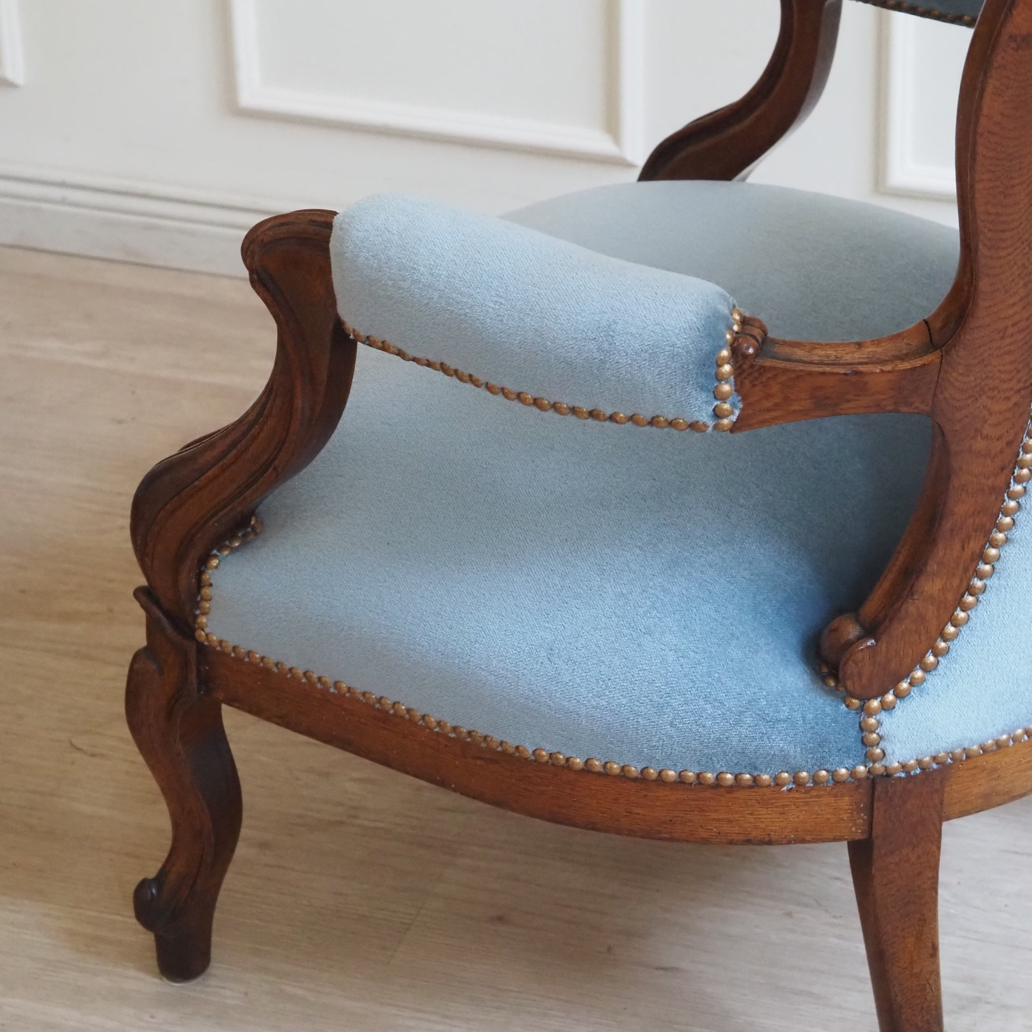 Französische Louis-XV Salon Sitzgruppe – Sofa und zwei Sessel, um 1890