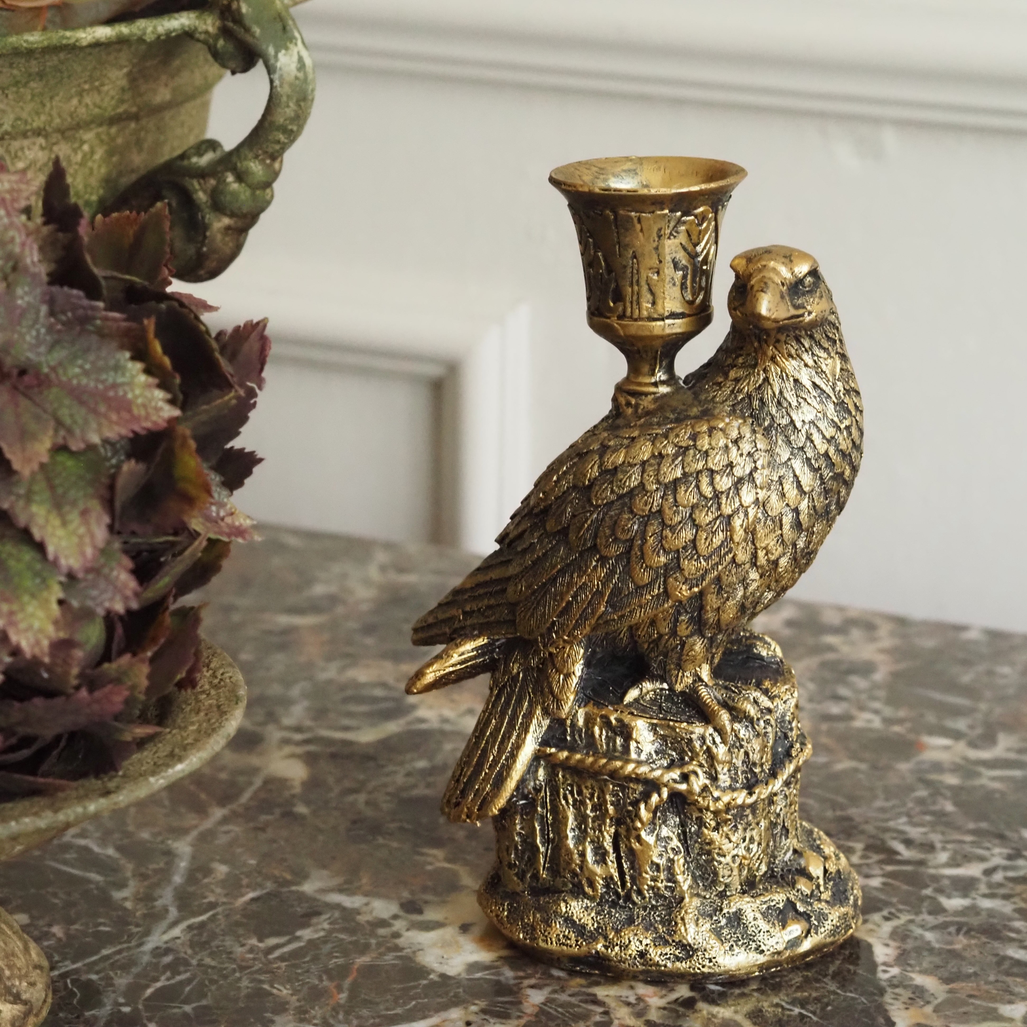 Kerzenständer Adler · Figuraler Kerzenhalter Antikgold Historismus Kunstharz