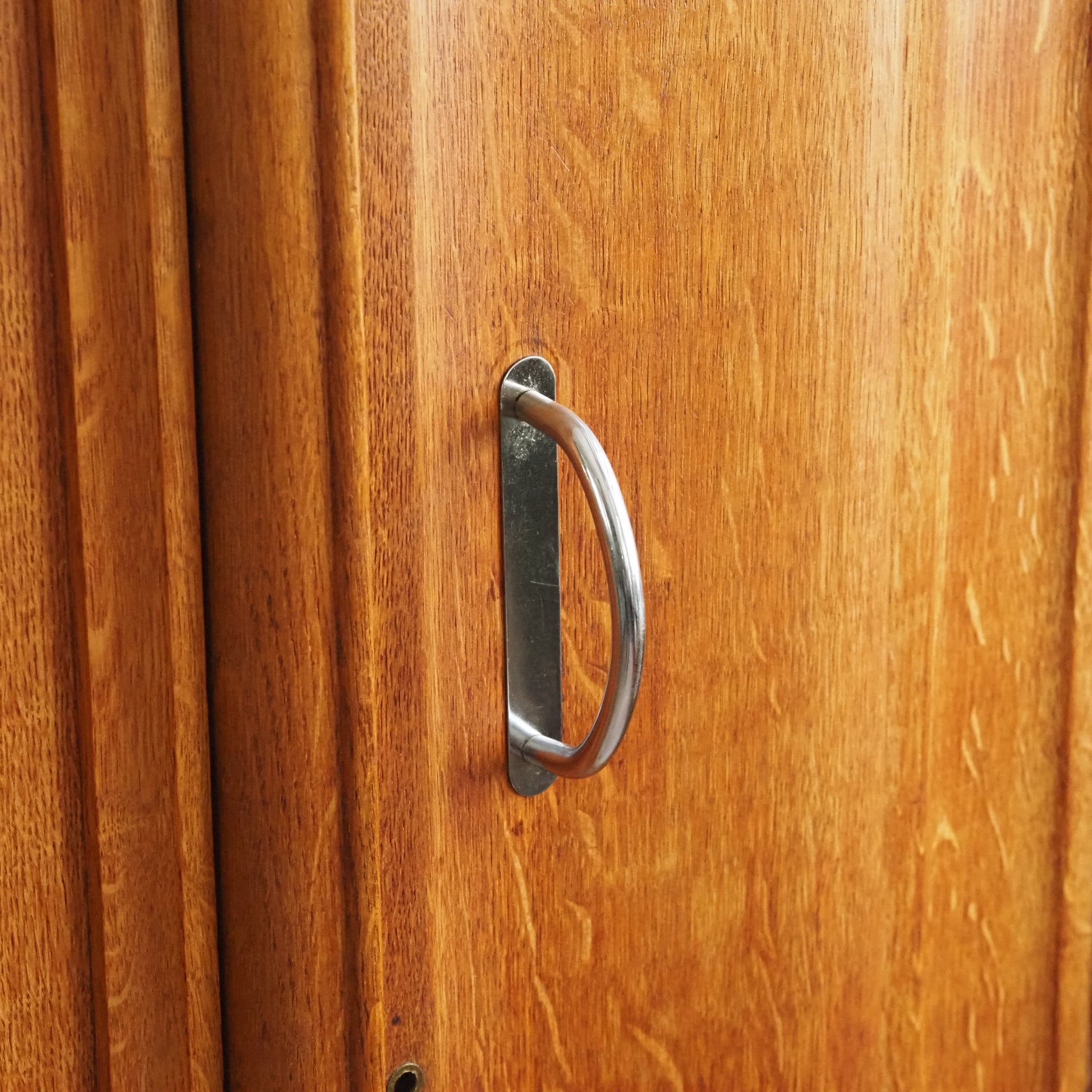 Art Déco Kleiderschrank Antik dreitürig mit Spiegeltür - Spiegelschrank von 1934
