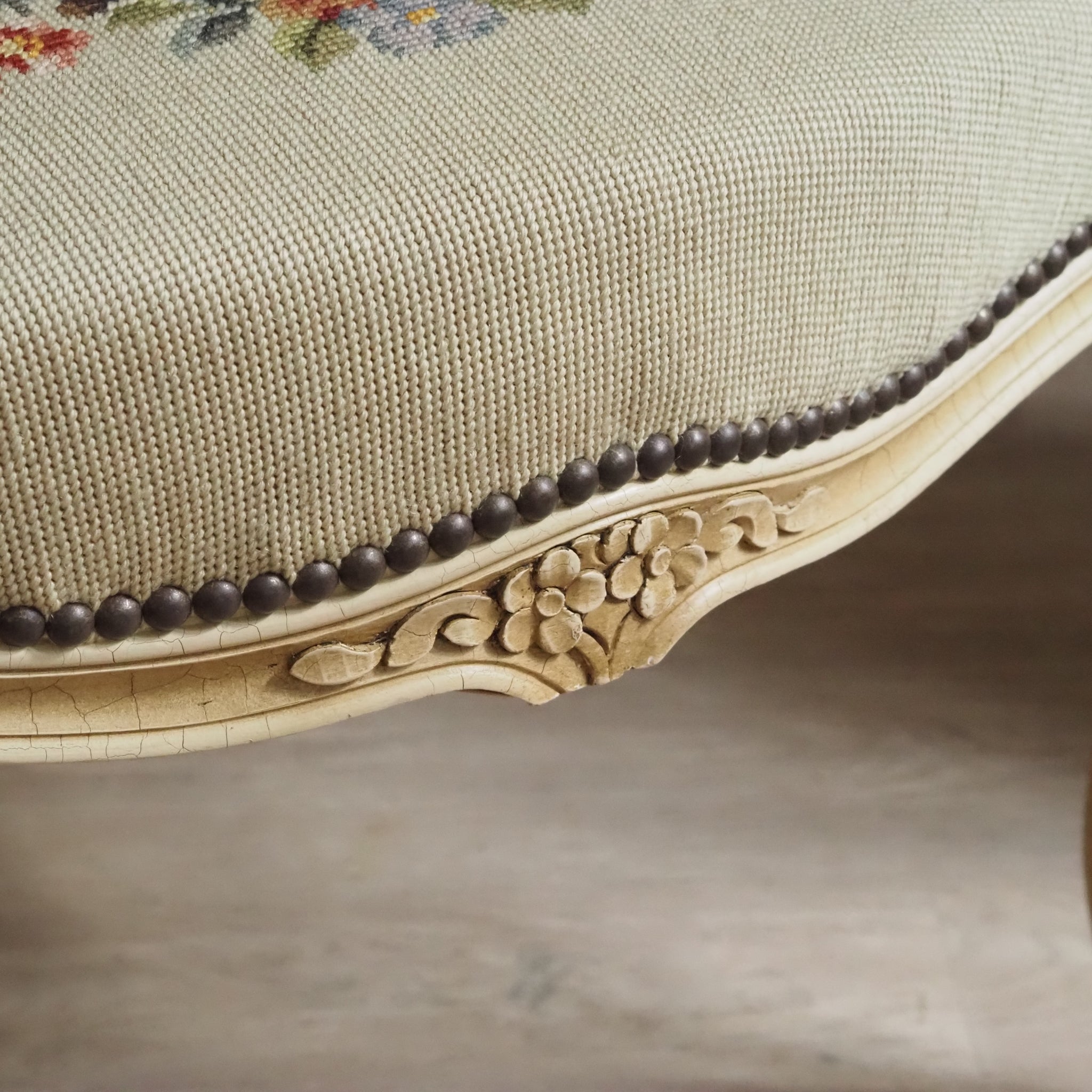 Französischer Armlehnstuhl im Louis-XV-Stil - Vintage Cabriolet Sessel