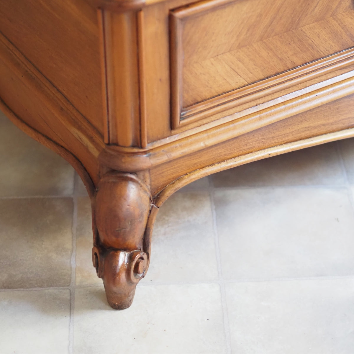 Antiker Kleiderschrank Louis XV Stil Spiegeltüren um 1900