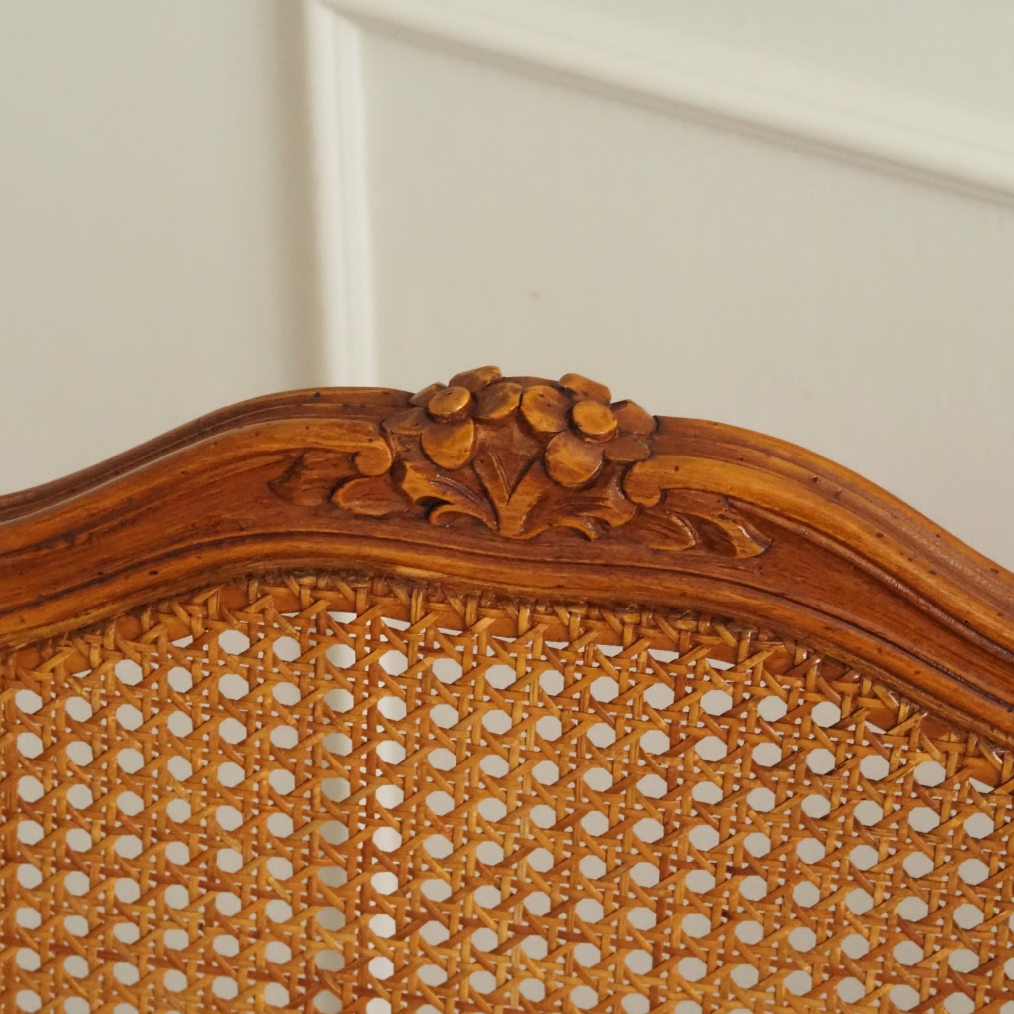 Französischer Wiener Geflechtstuhl im Louis-XV-Stil - Esszimmerstühle Vintage
