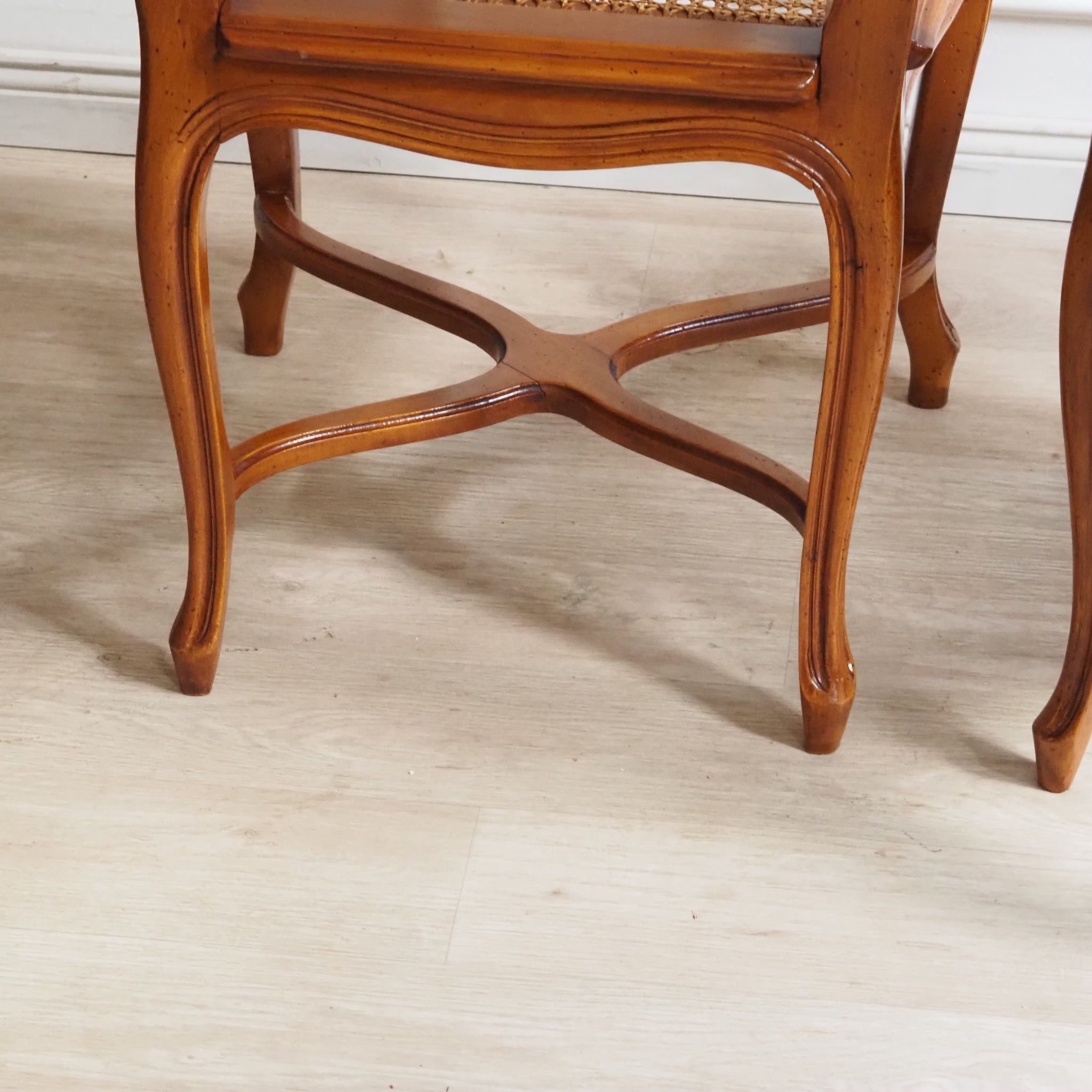 Französischer Wiener Geflechtstuhl im Louis-XV-Stil - Esszimmerstühle Vintage