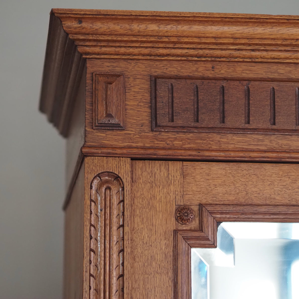 Gründerzeit Kleiderschrank mit Spiegel, Eiche um 1890