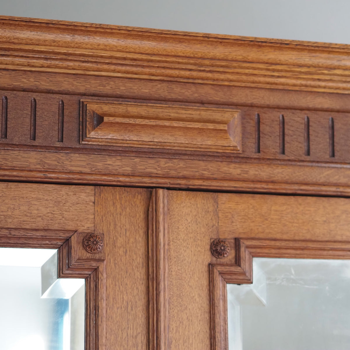 Gründerzeit Kleiderschrank mit Spiegel, Eiche um 1890