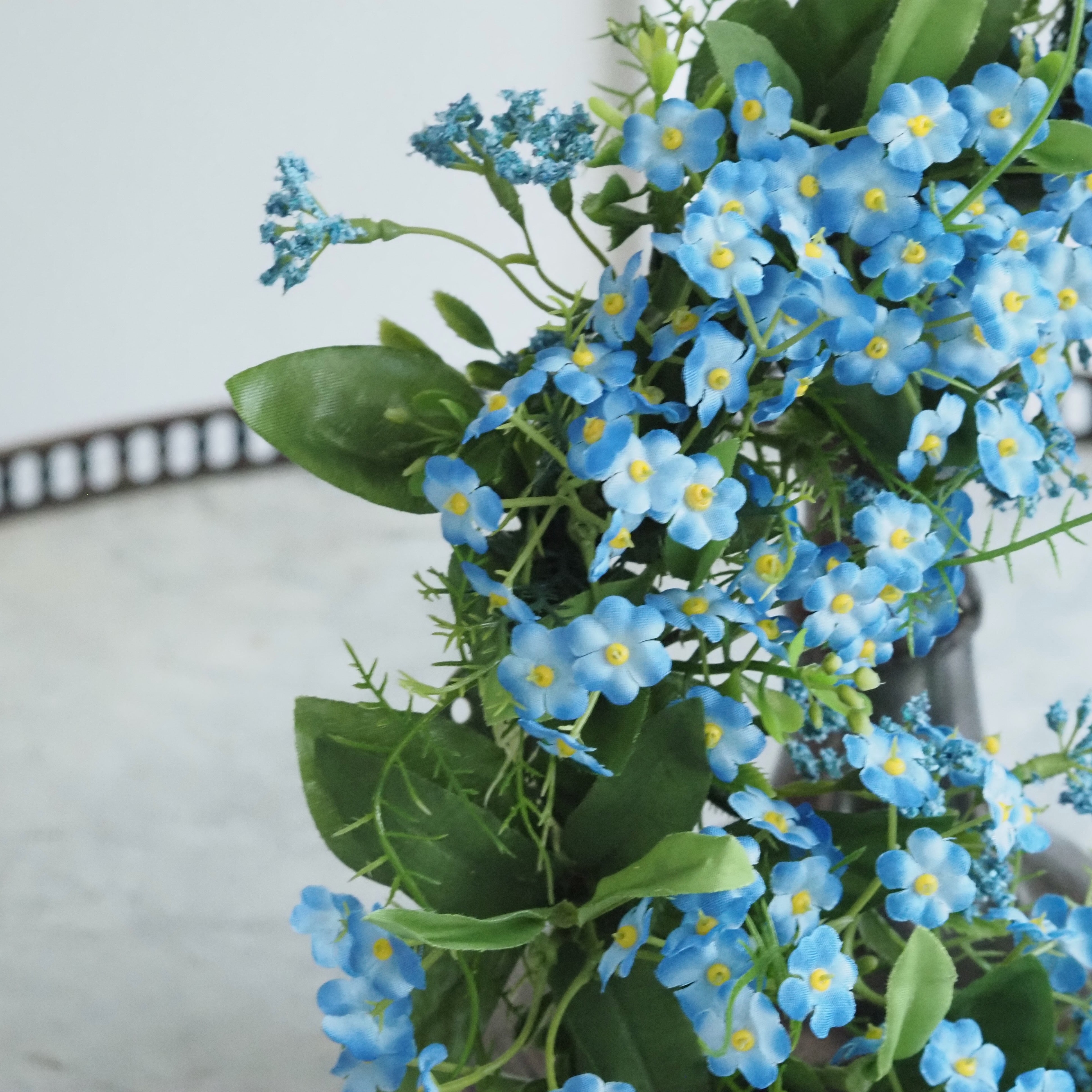 Blütenkranz Vergissmeinnicht · florale Replik / rundes Dekorobjekt