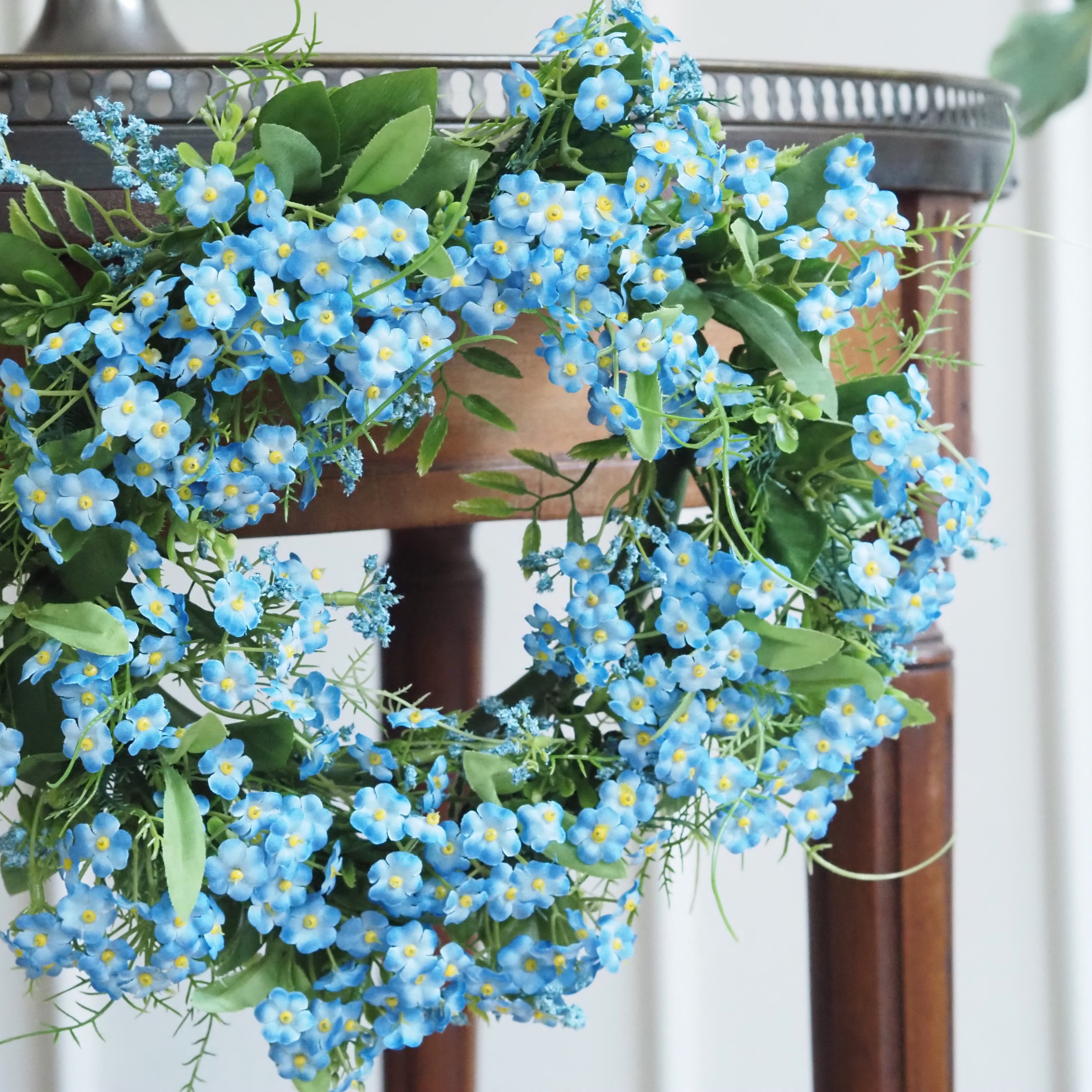 Blütenkranz Vergissmeinnicht · florale Replik / rundes Dekorobjekt