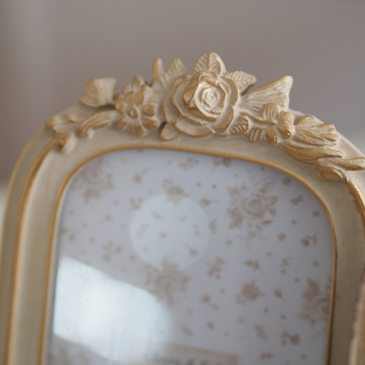 Fotorahmen 10x15 · Creme Antik-Optik im Landhausstil