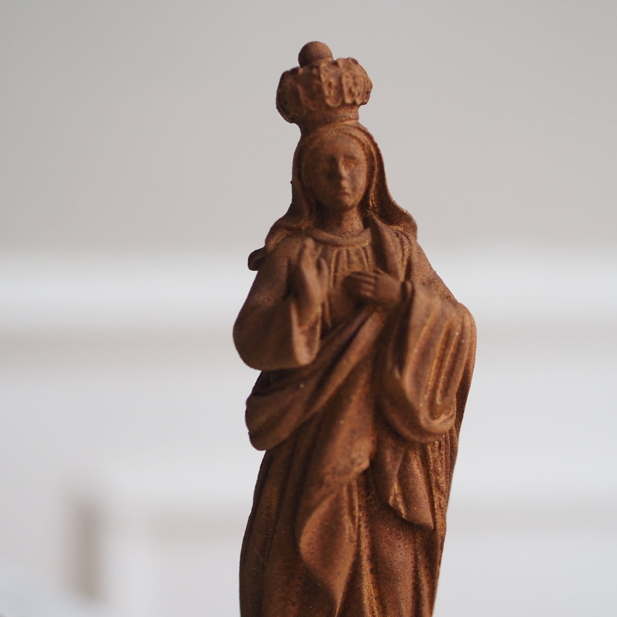 Madonnenfigur · Gekrönte Muttergottes nach barocker Vorlage