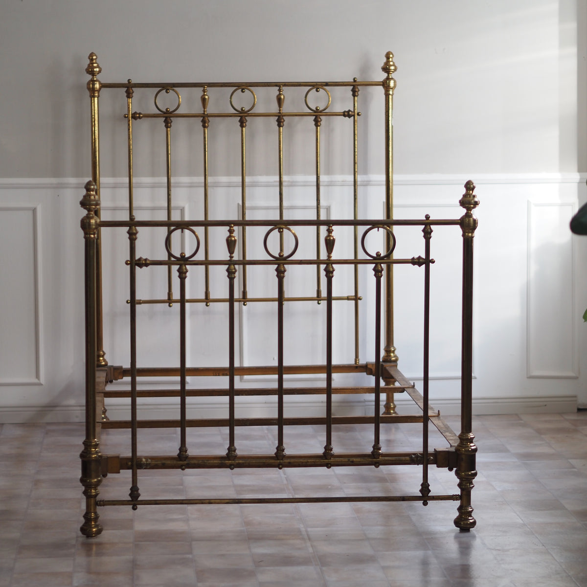 Messingbett antik um 1900 mit Ringdekor
