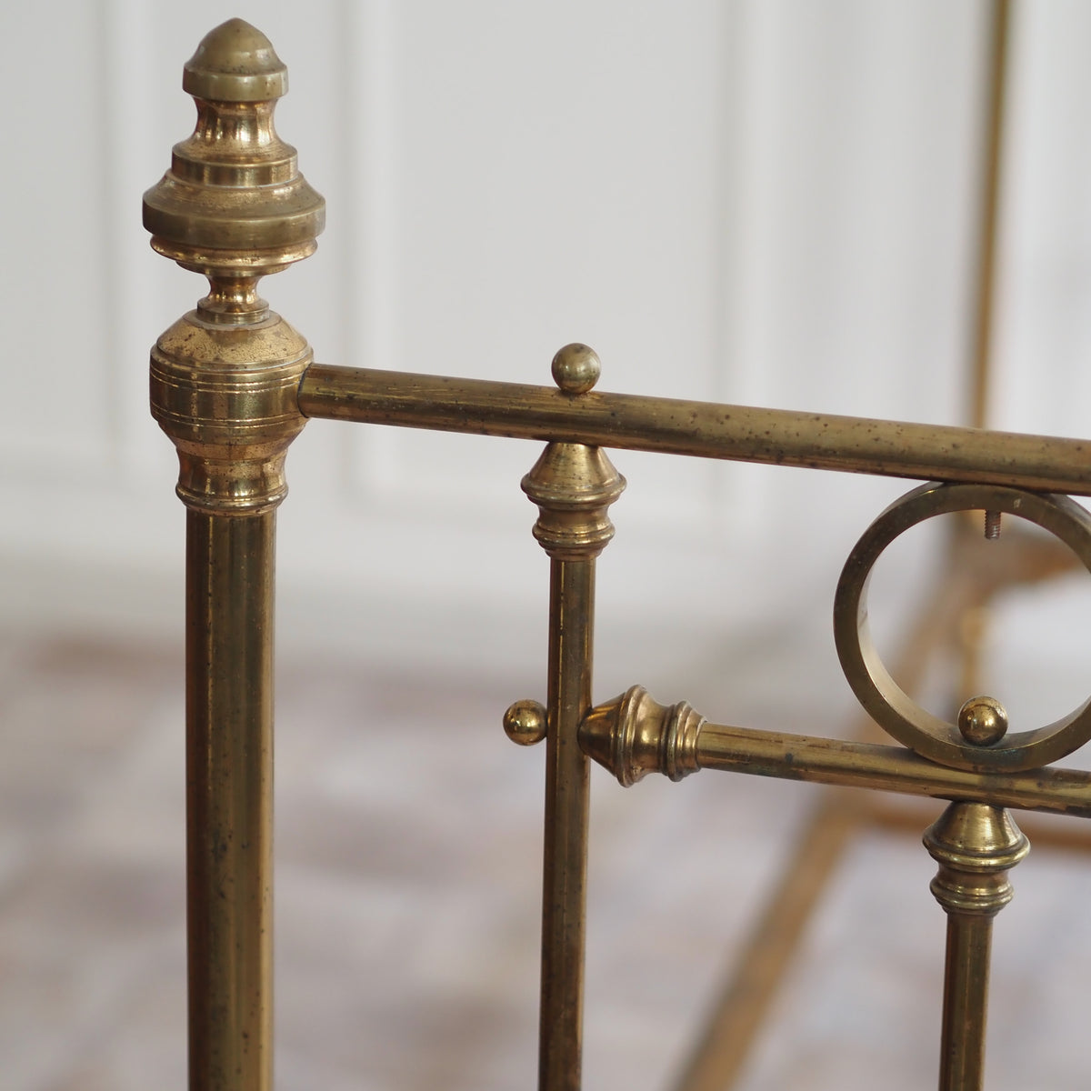 Messingbett antik um 1900 mit Ringdekor