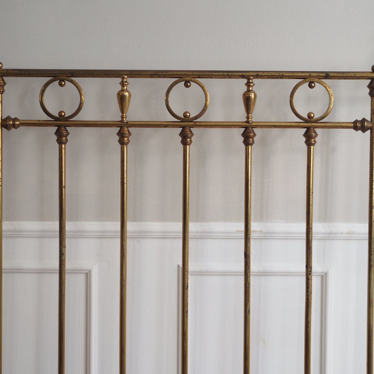 Messingbett antik um 1900 mit Ringdekor