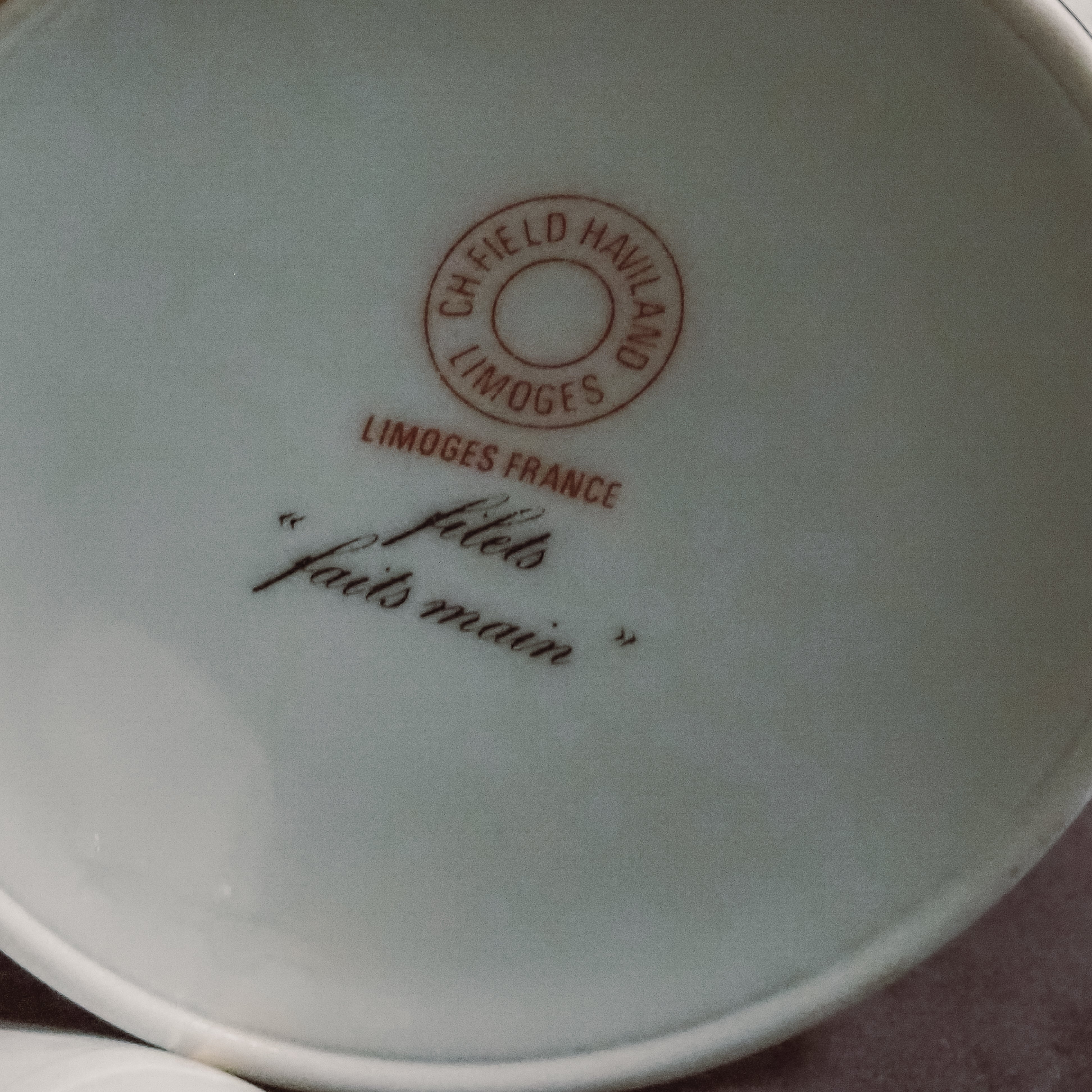 Porzandose mit Deckel · Limoges Haviland / klassisches Tischgefäß