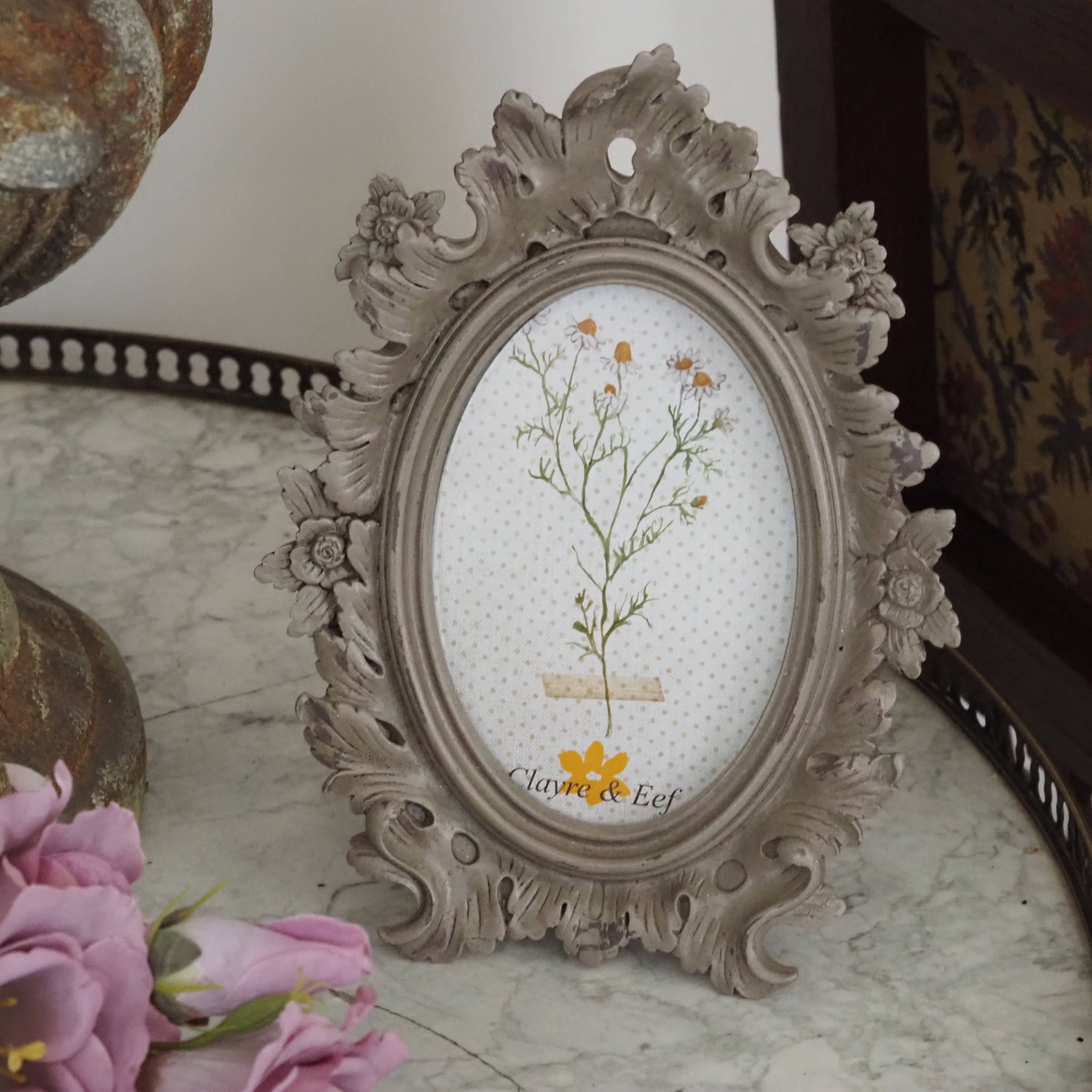 Bilderrahmen Oval Graubeige · Barockverzierungen mit Botanik-Motiv