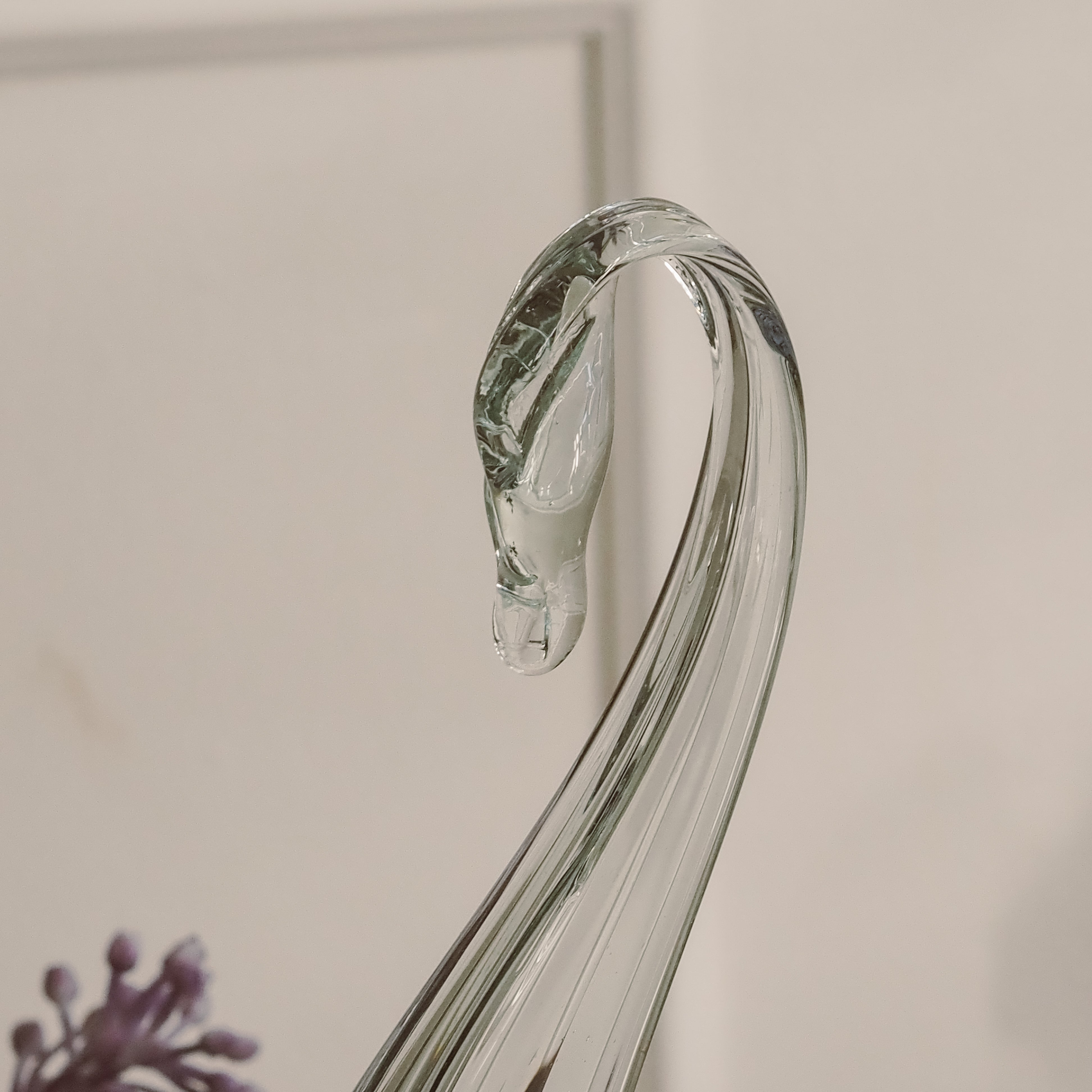 Glasschale in Schwanenform · 20. Jahrhundert · Pressglas Objekt