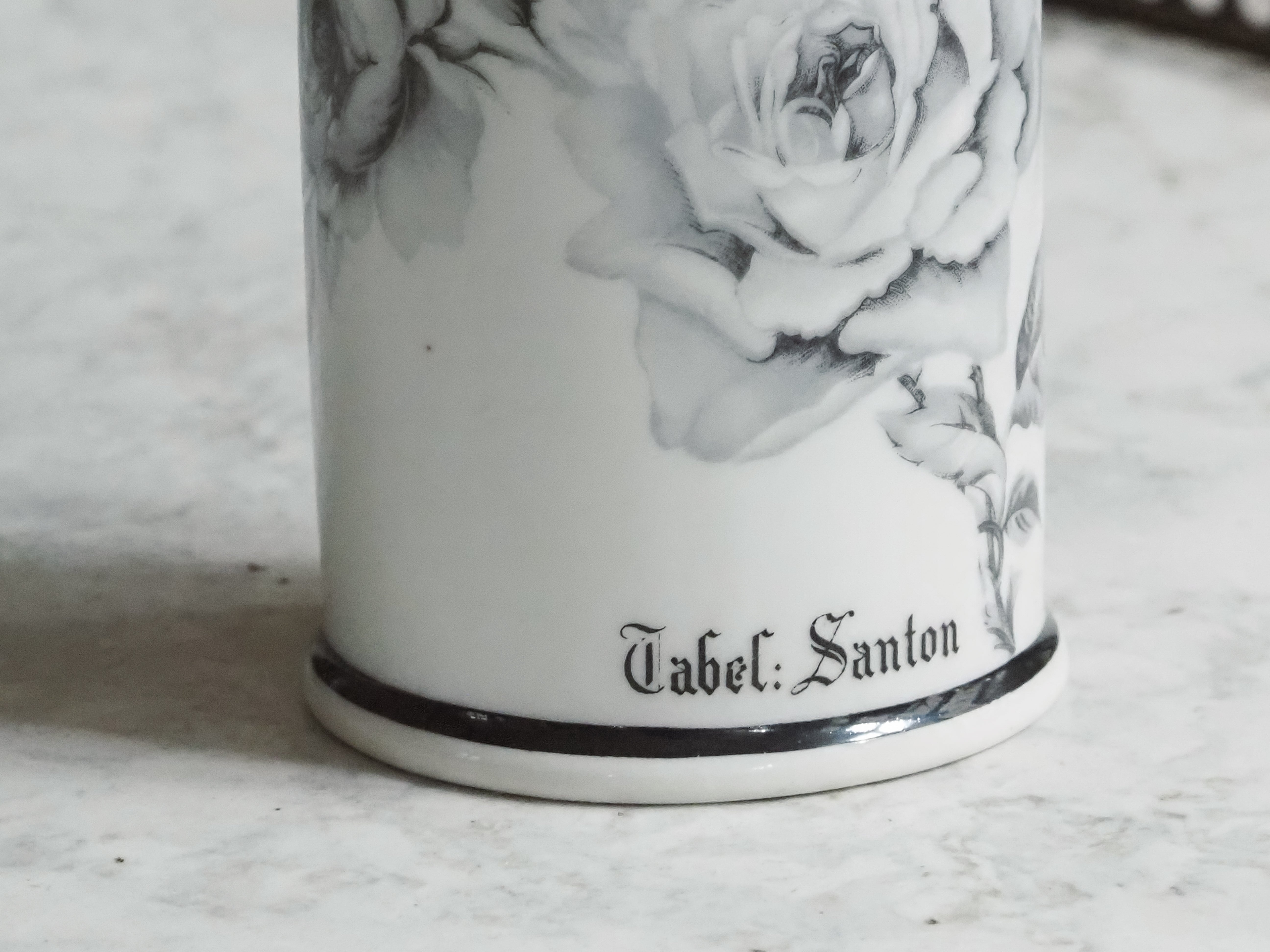 Keramische Dose mit Deckel · florales Dekor / klassisches Vorratsgefäß