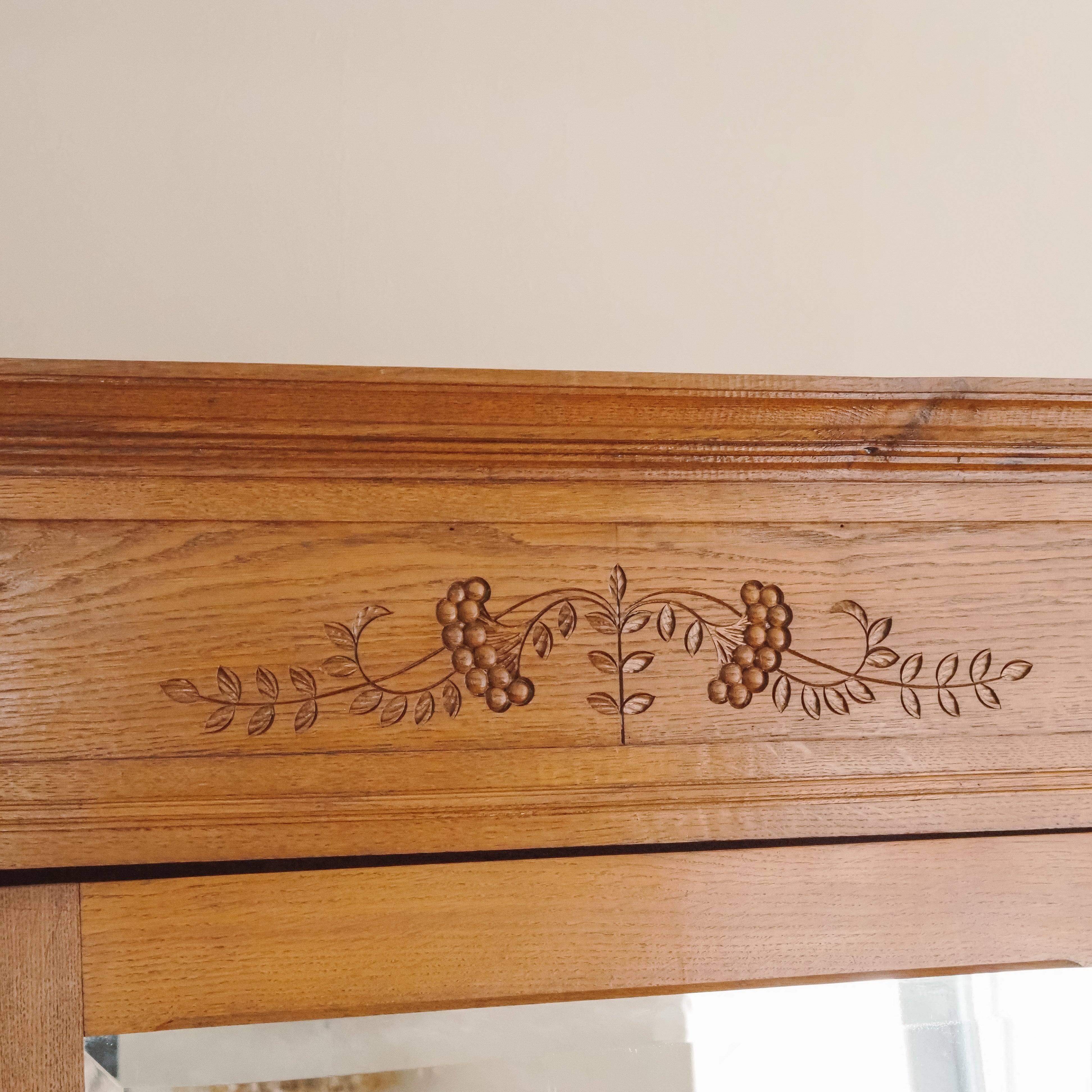 Antiker Spiegelschrank Eiche Louis XVI um 1900